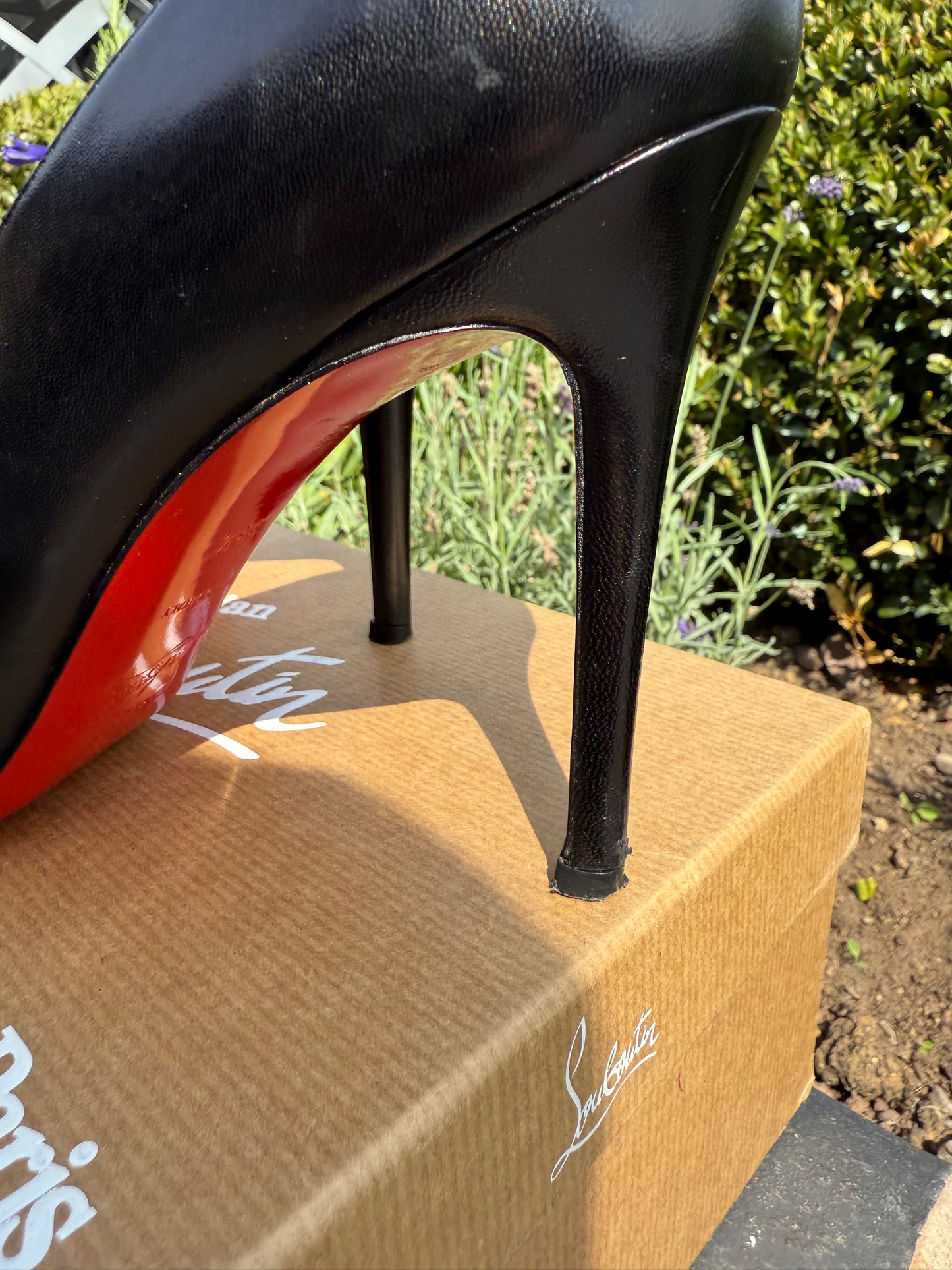 Christian Louboutin Courts 39.5