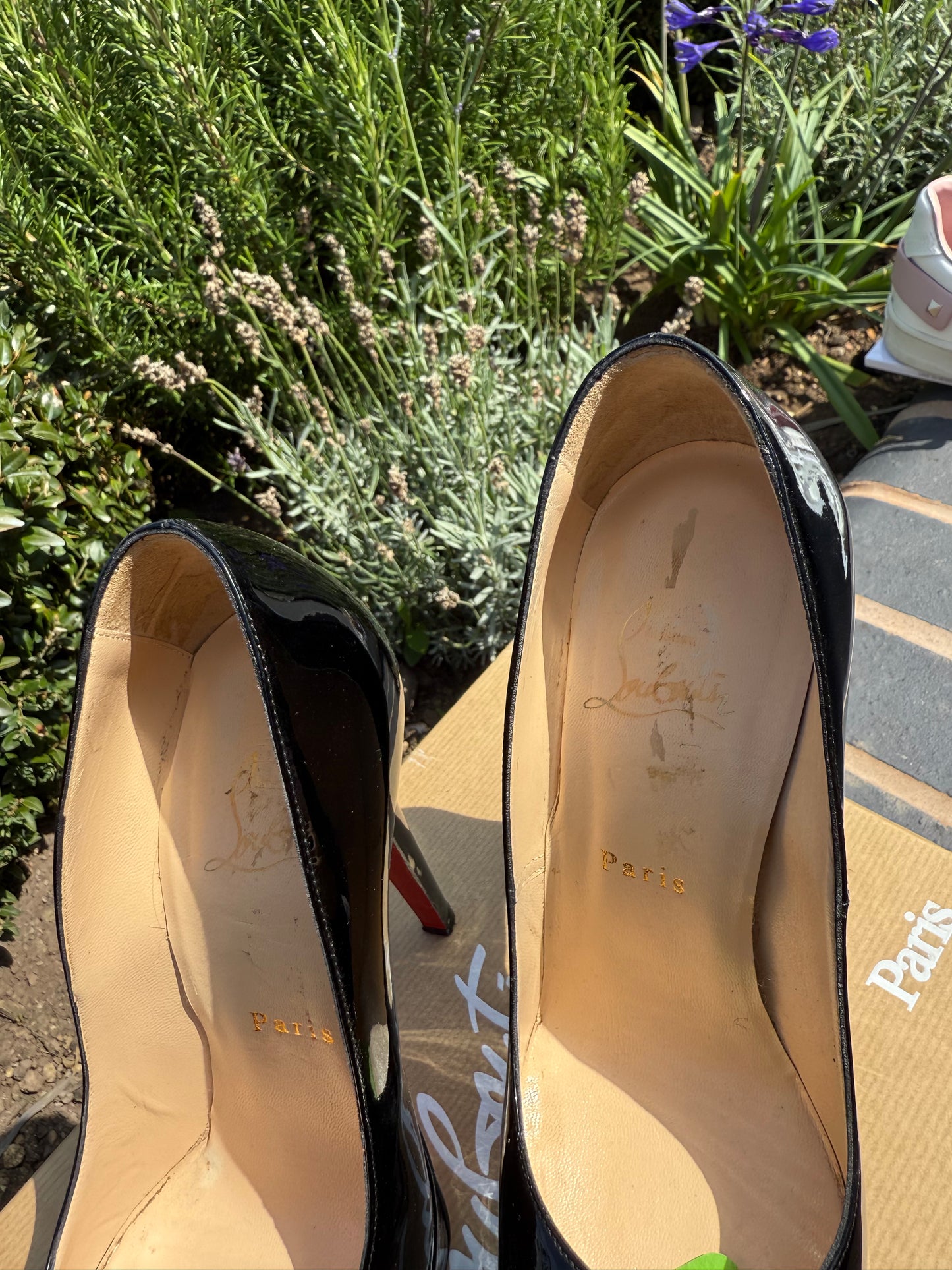 Christian Louboutin Black Patent Platform Pumps – UK 4.5 (EU 37.5)