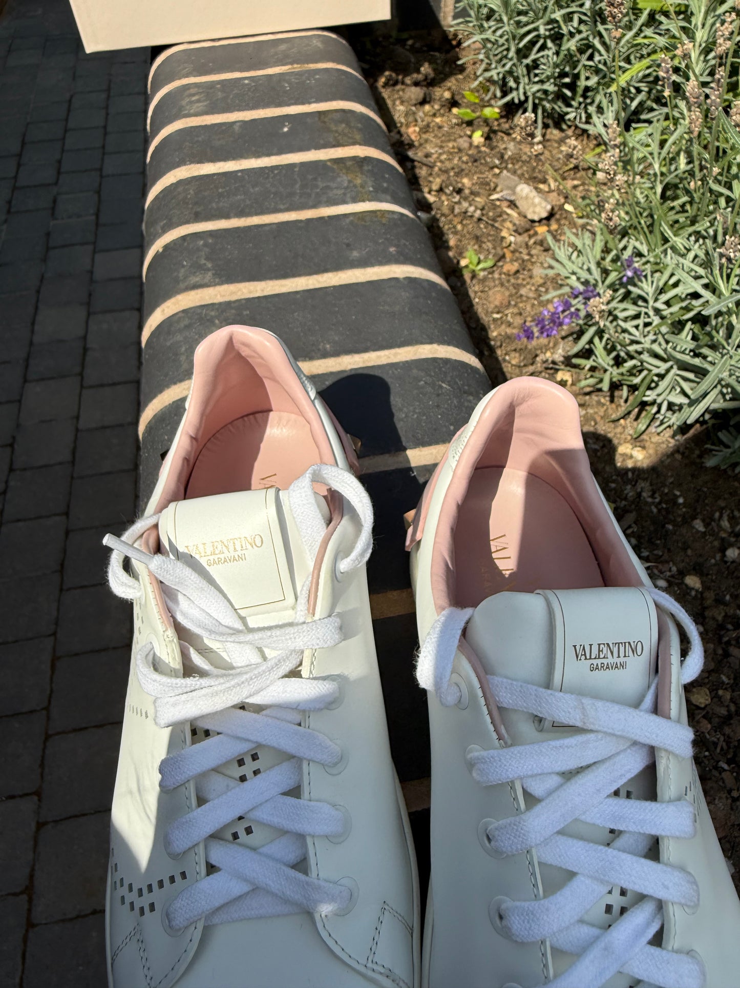 Valentino Garavani Rockstud White & Pink Sneakers – UK 5.5 (EU 38.5)