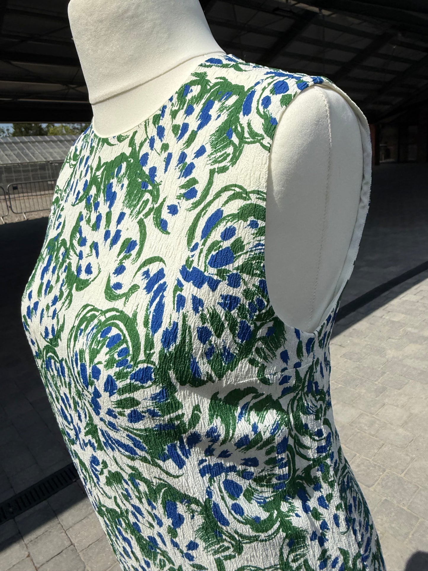 Victoria Beckham Sleeveless Printed Dress – UK 10- labelled 12