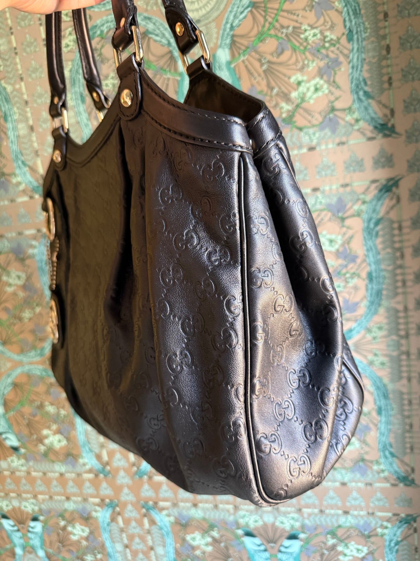 Gucci Sukey Medium Tote