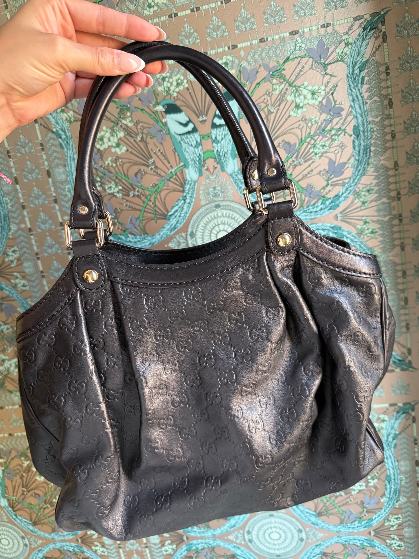 Gucci Sukey Medium Tote