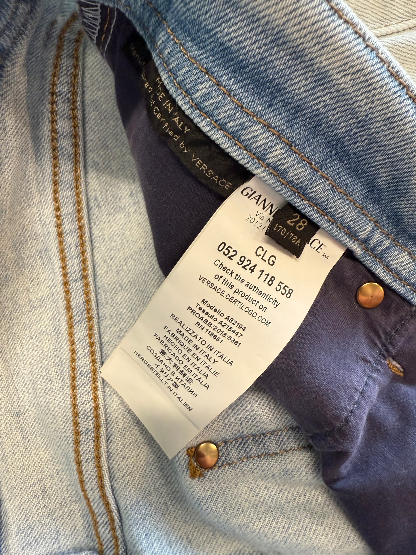 Versace jeans in size 28