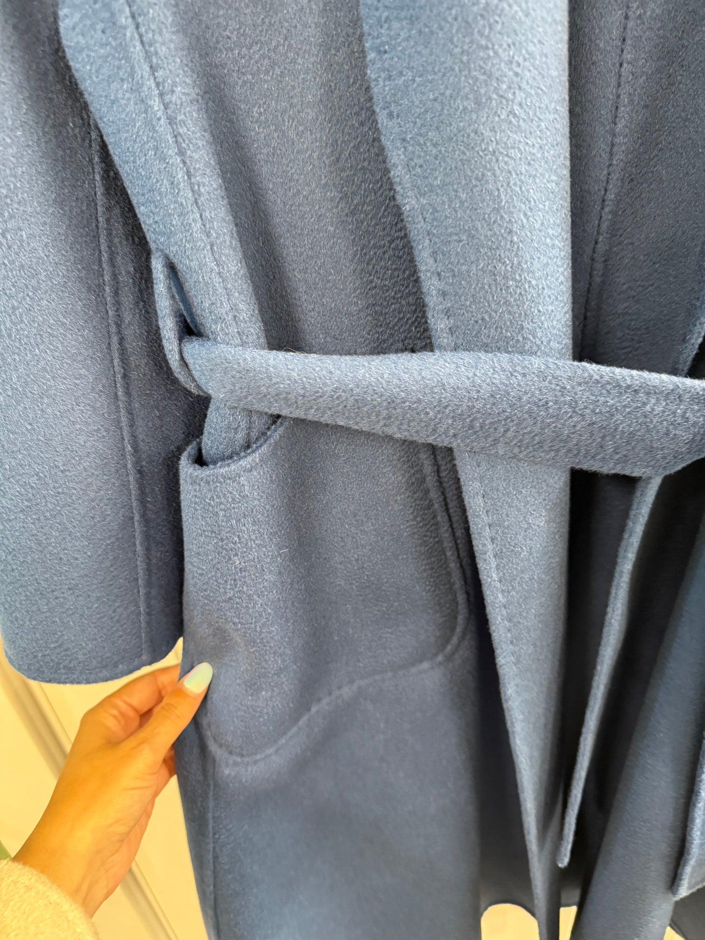 Tutussie Cashmere & Merino Wool Coat – Size Medium