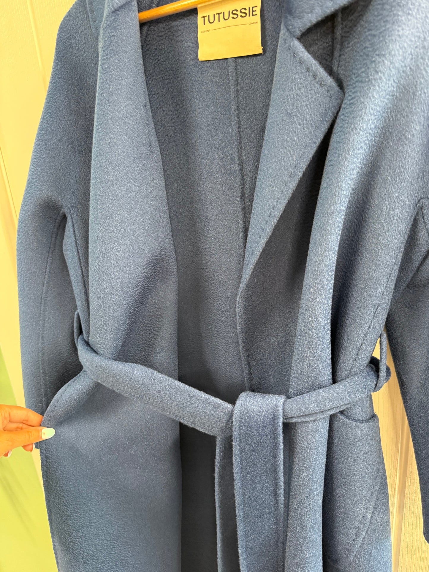 Tutussie Cashmere & Merino Wool Coat – Size Medium
