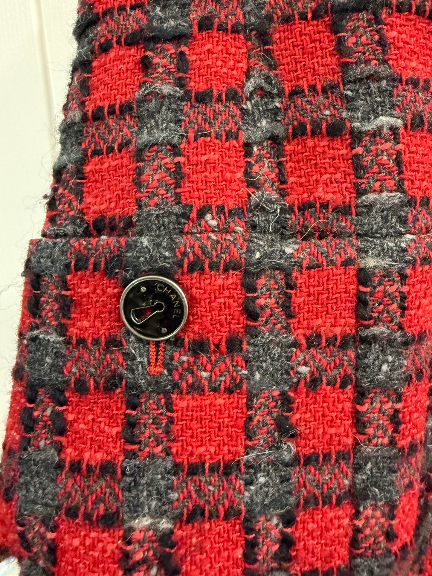 Chanel Red & Grey Tweed Skirt – FR38 (UK 10)