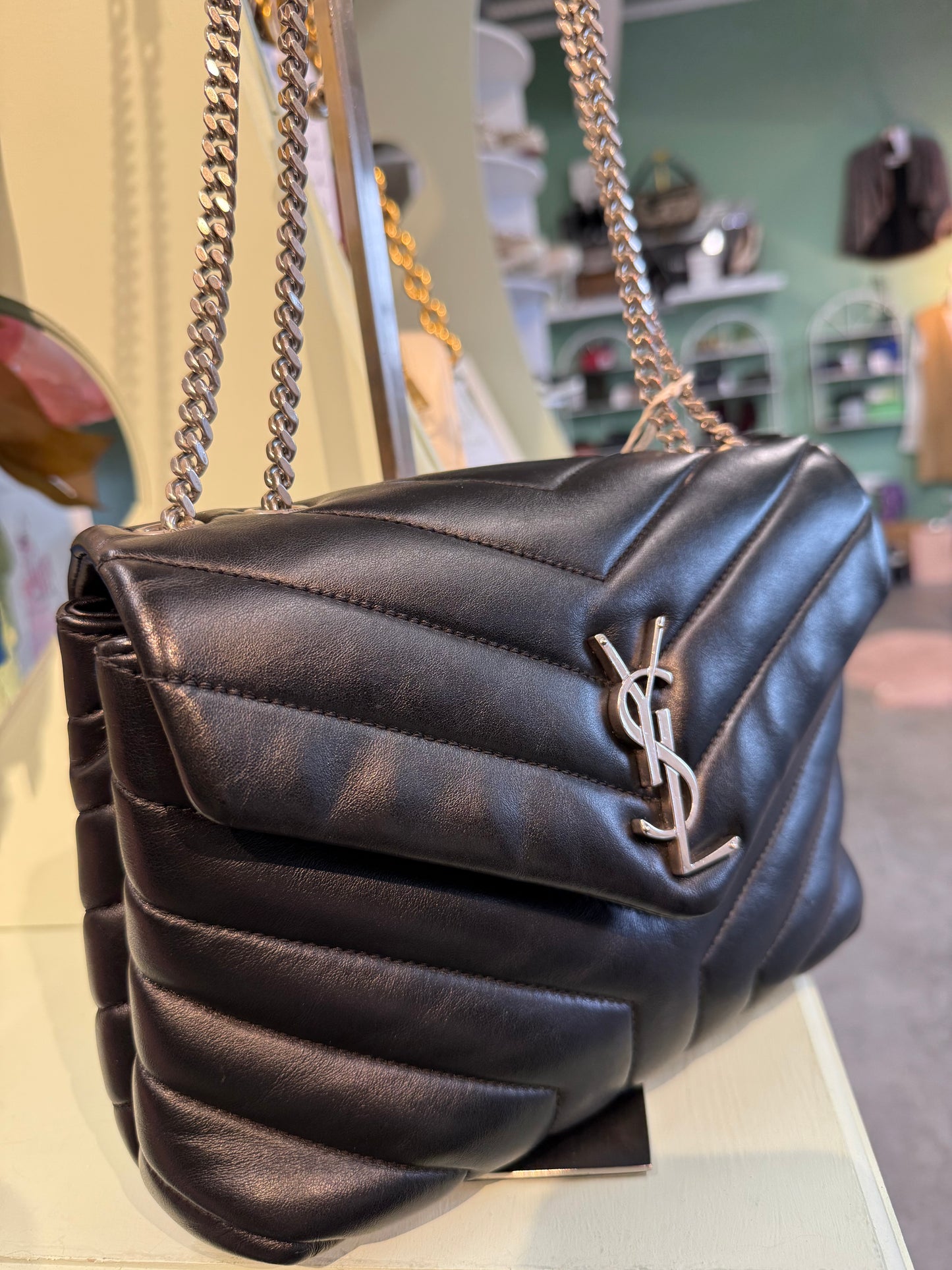 Saint Laurent Loulou small Shoulder Bag – Black Leather