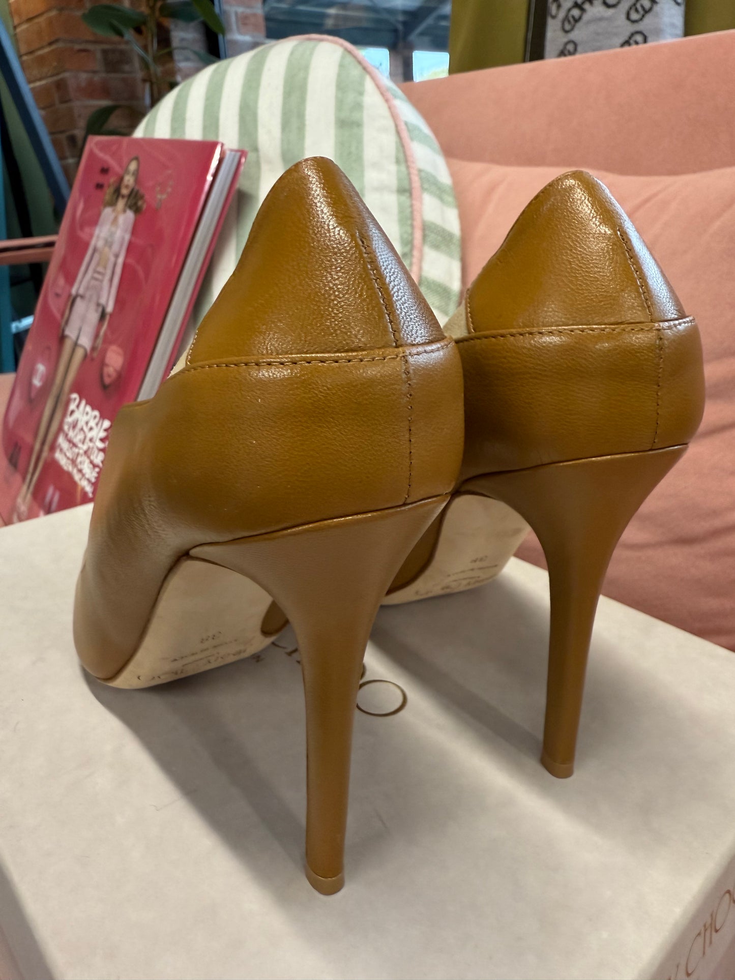 Jimmy Choo Tan Leather Pumps – UK 5