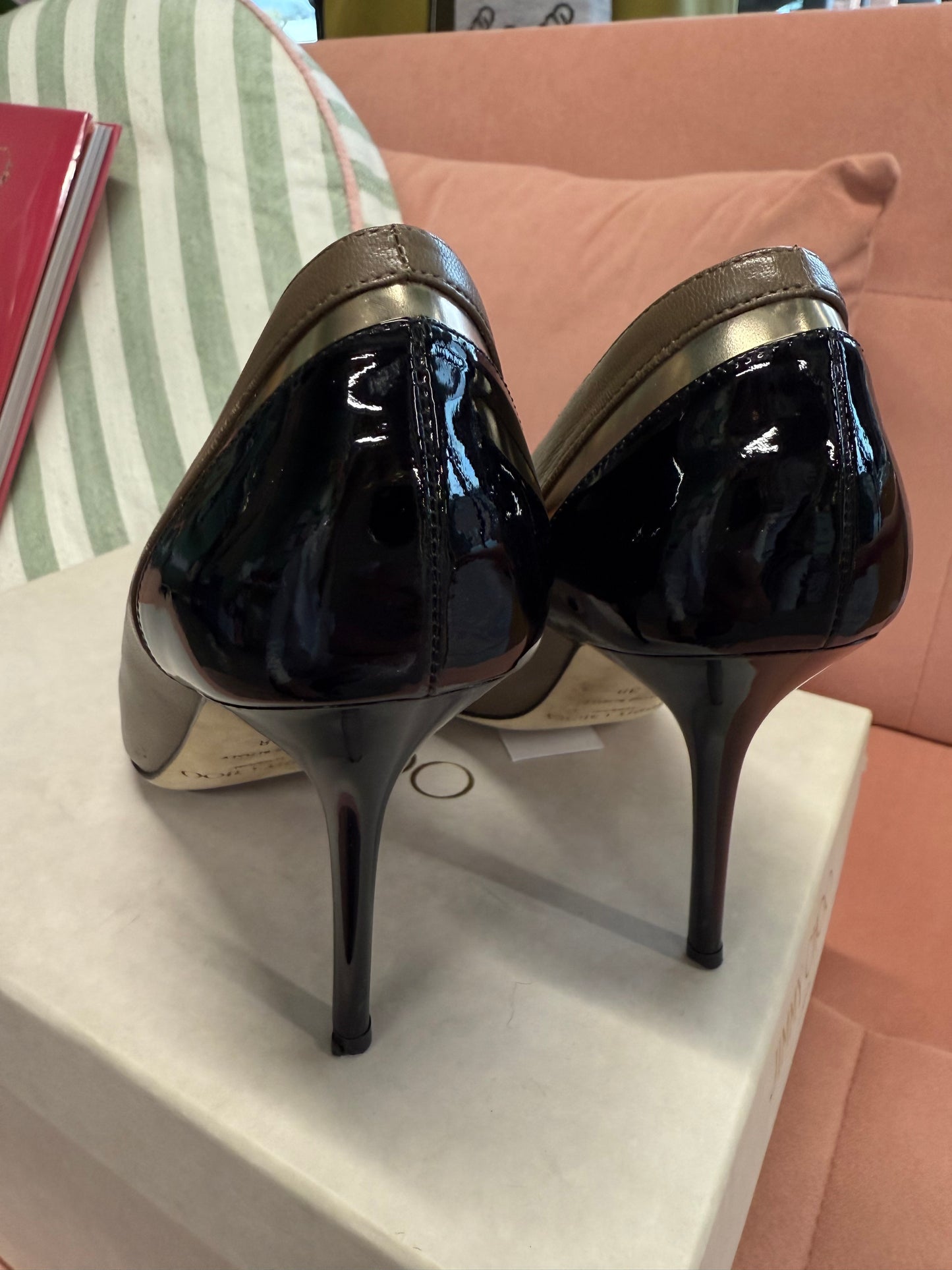 Jimmy Choo Two-Tone Leather & Patent Pumps – UK 5