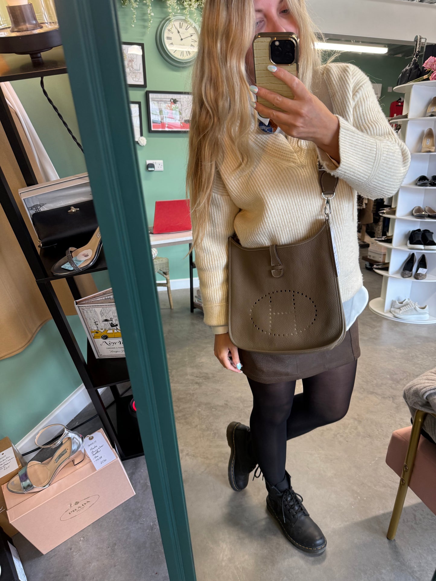 Hermès Evelyne III PM 28 in Etoupe Clemence Leather
