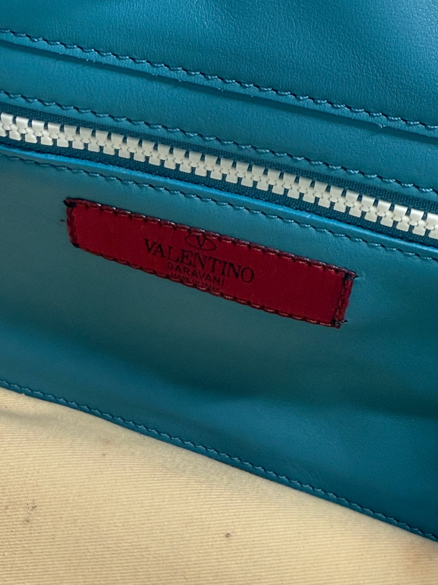 Valentino Garavani Rockstud Tote Bag in Blue and White Leather