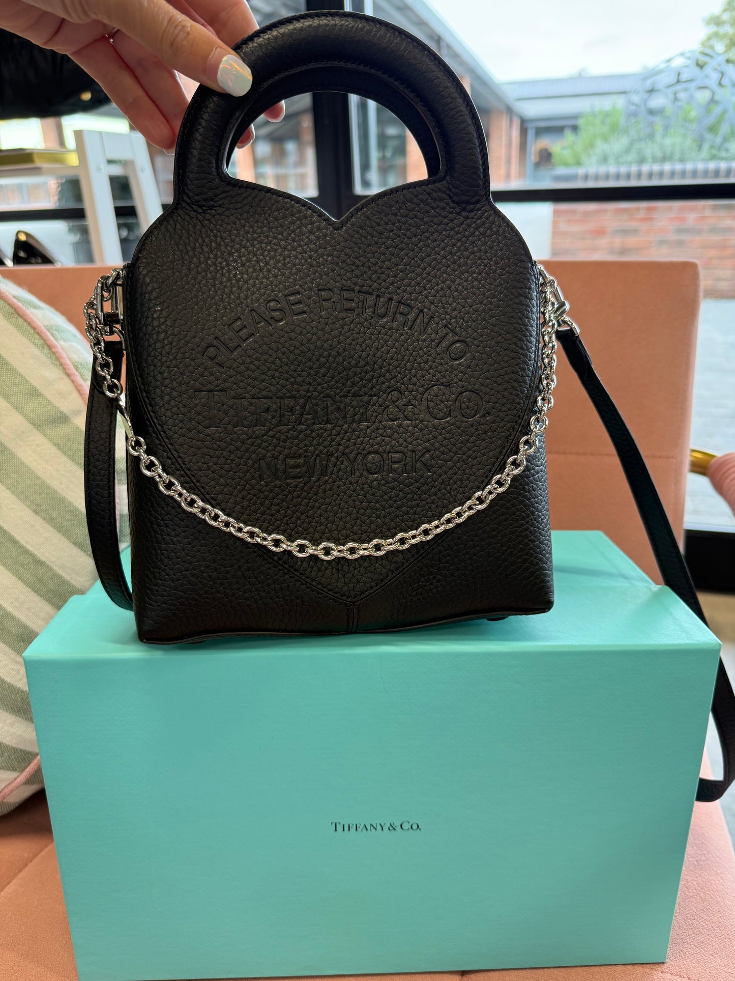 Tiffany & Co. Return to Tiffany™ Heart Top Handle Bag – Black Leather