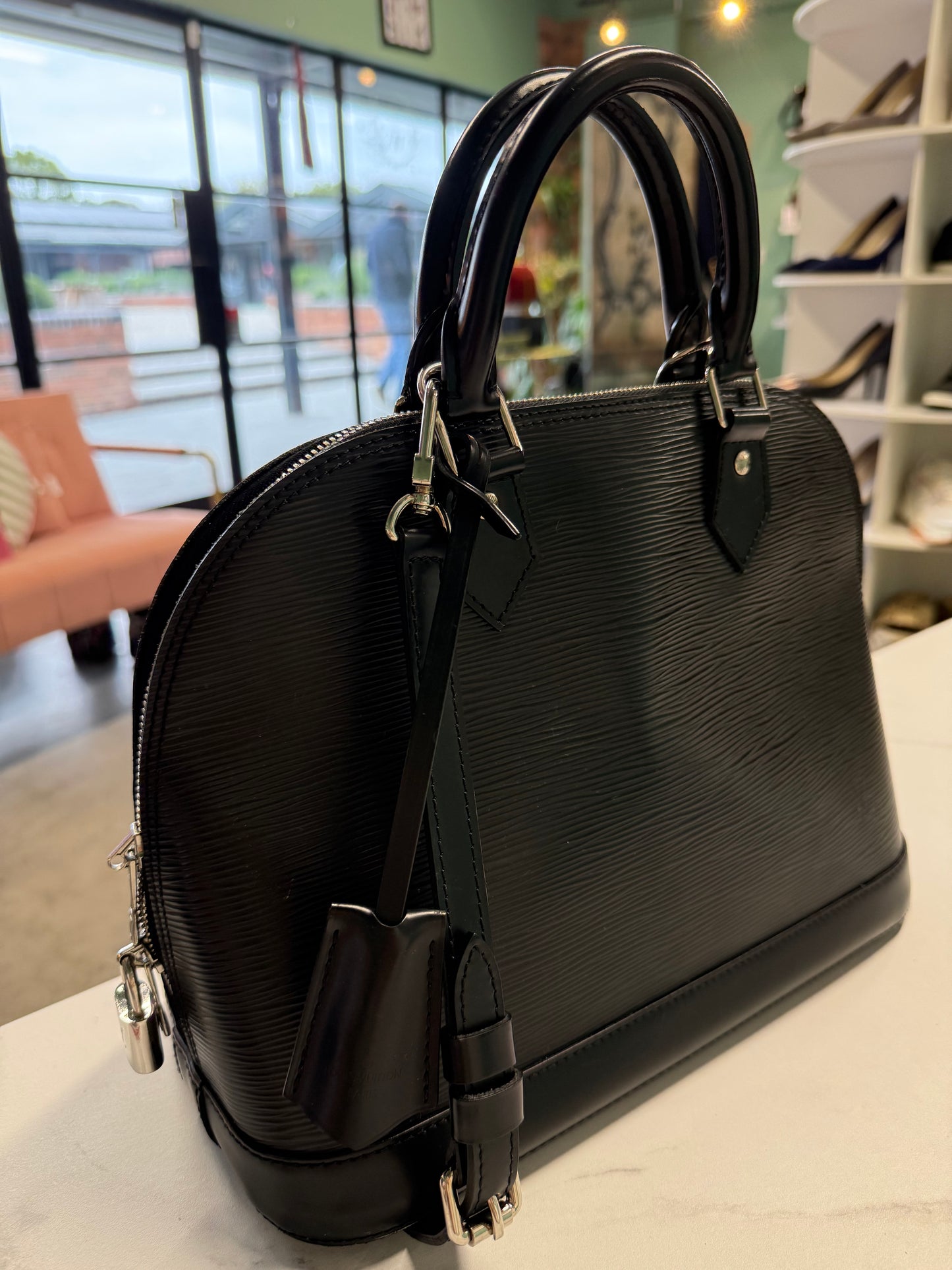Louis Vuitton Alma PM in Black Epi Leather
