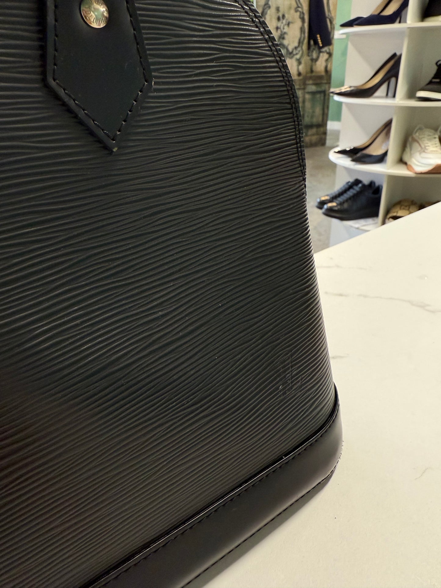 Louis Vuitton Alma PM in Black Epi Leather