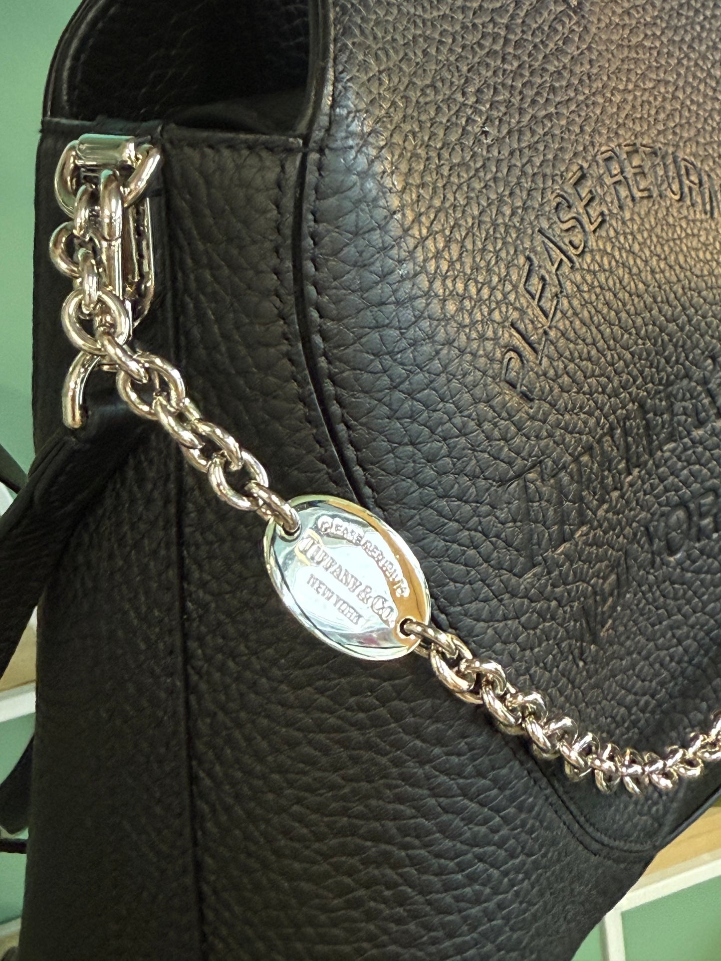 Tiffany & Co. Return to Tiffany™ Heart Top Handle Bag – Black Leather