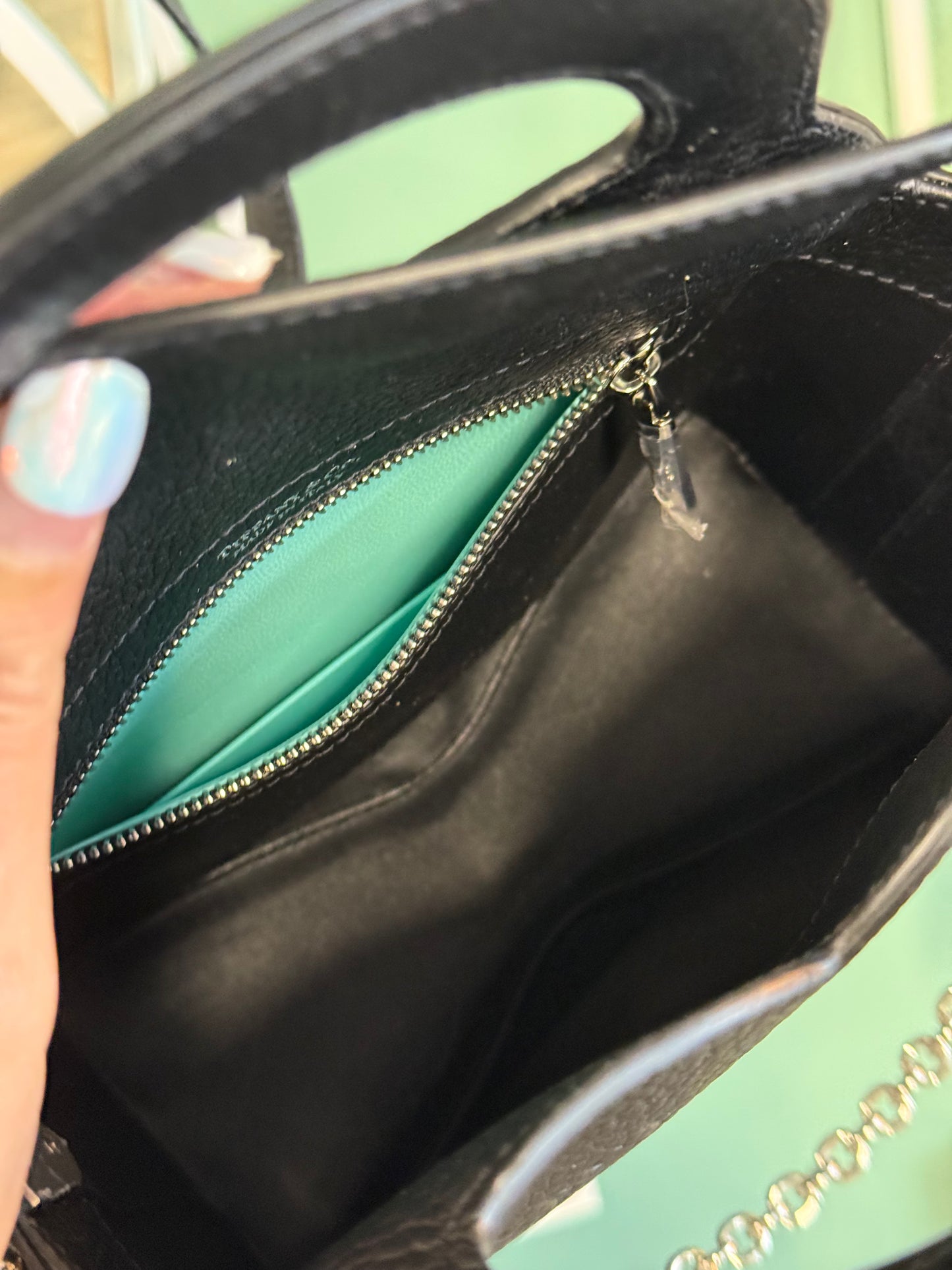 Tiffany & Co. Return to Tiffany™ Heart Top Handle Bag – Black Leather