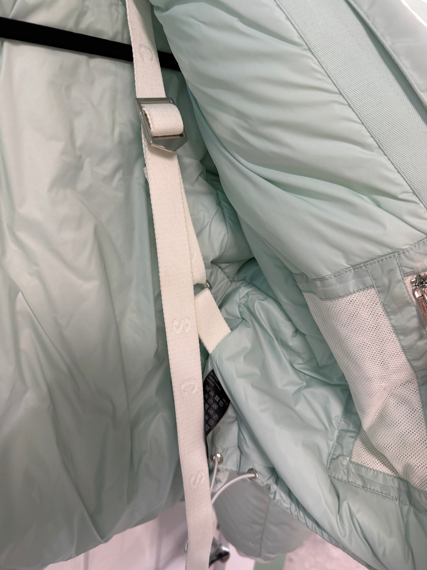 Shoreditch Ski Club Down Puffer Jacket in Pastel Mint