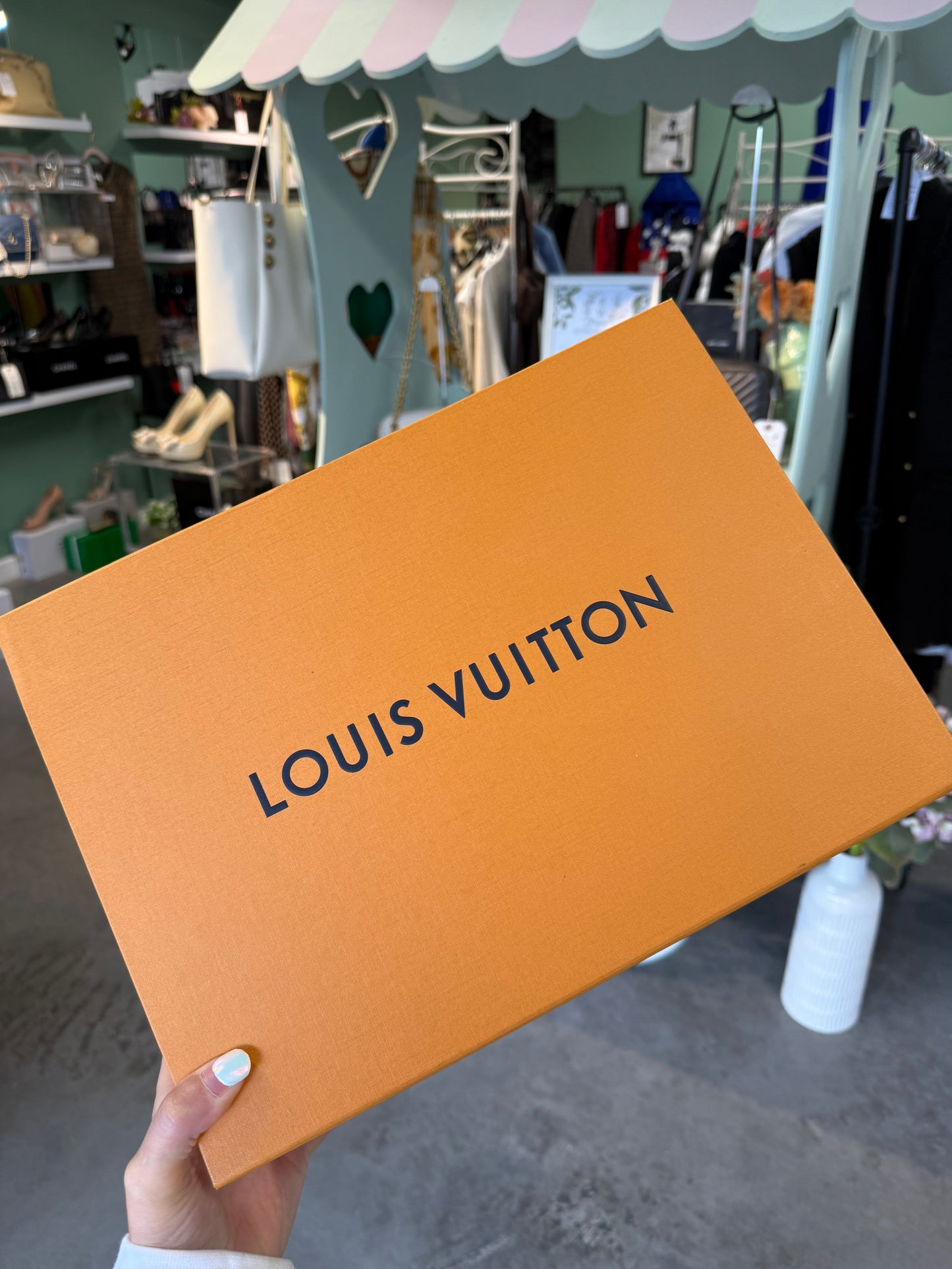 Louis Vuitton Taiga Gaston Wearable Wallet Crossbody in Turquoise Monogram