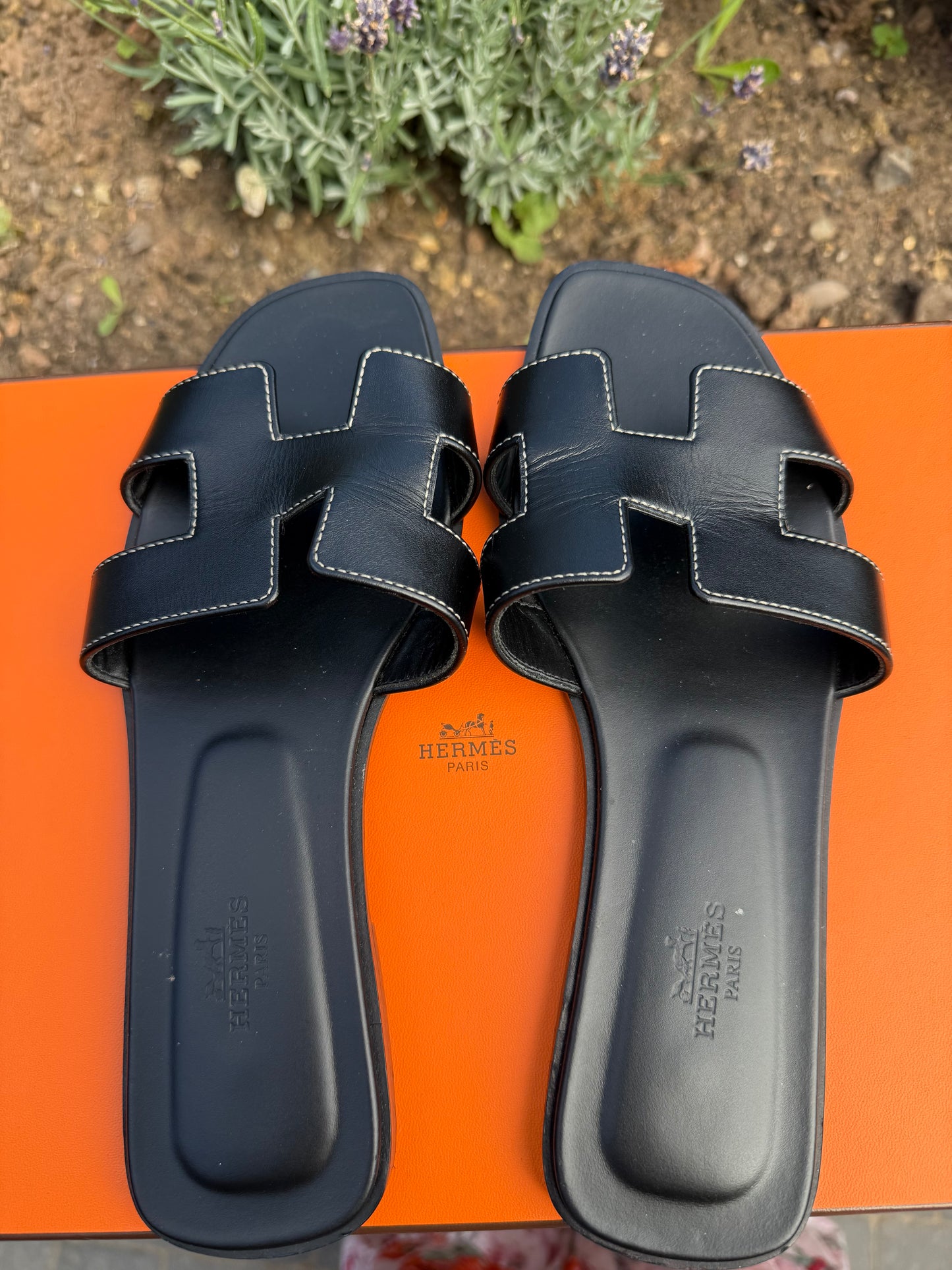 Hermès Oran Sandal UK5