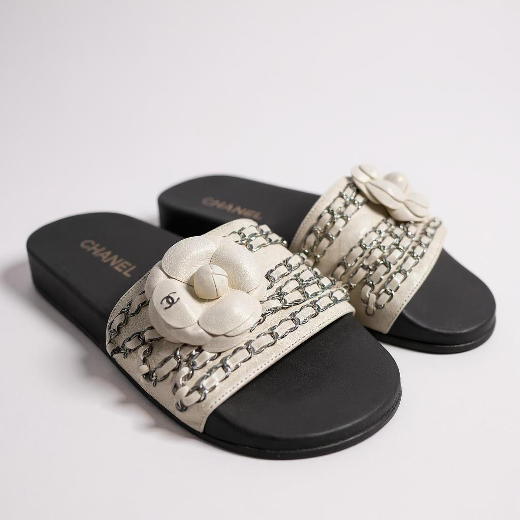 CHANEL Camellia Chain Slides – UK 5