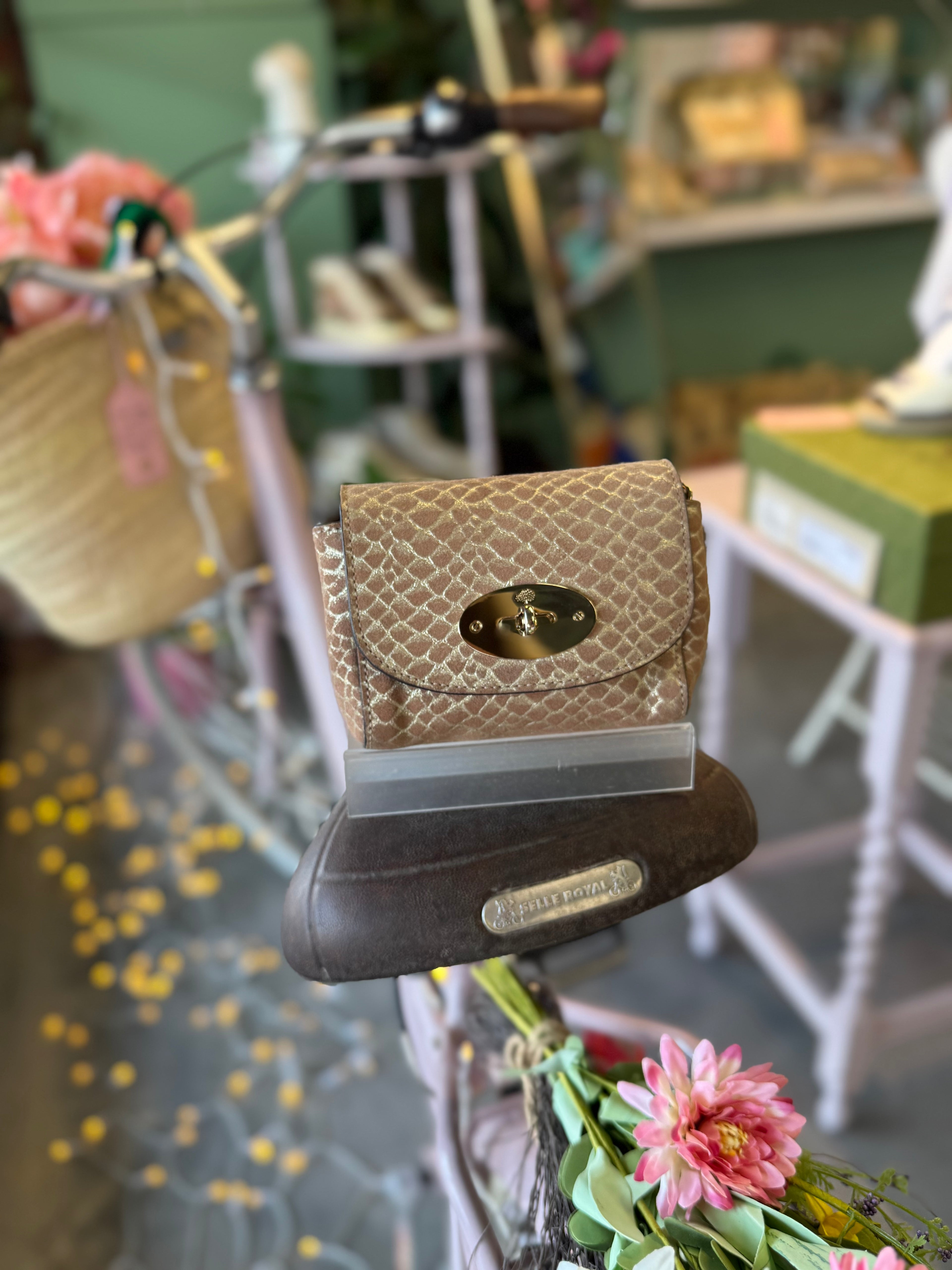 Mulberry Mini Lily