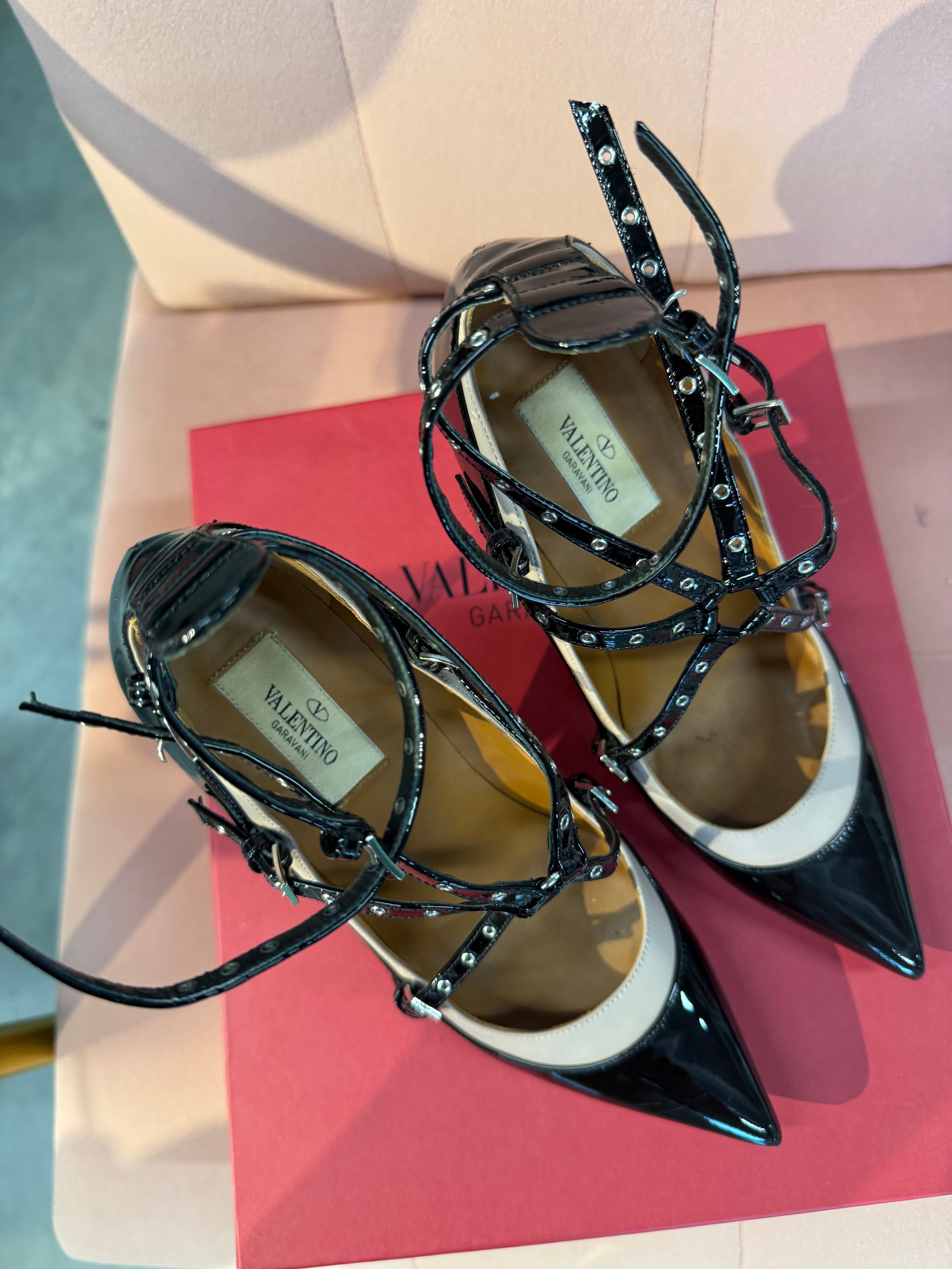 Valentino Lovelatch Rockstud UK37