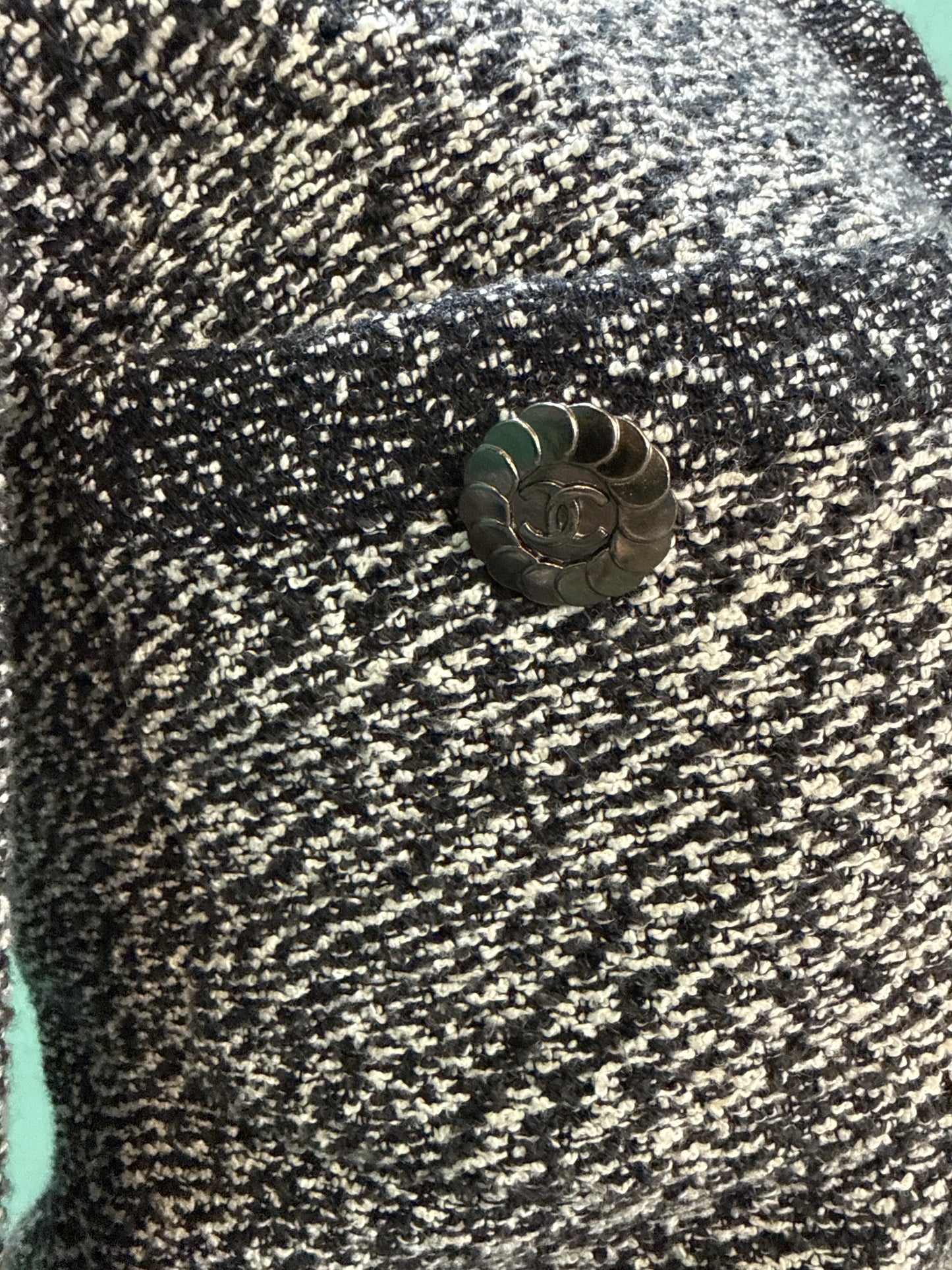 Chanel Boutique Tweed Jacket – Spring 2008 Collection (Size 10, Made in France)