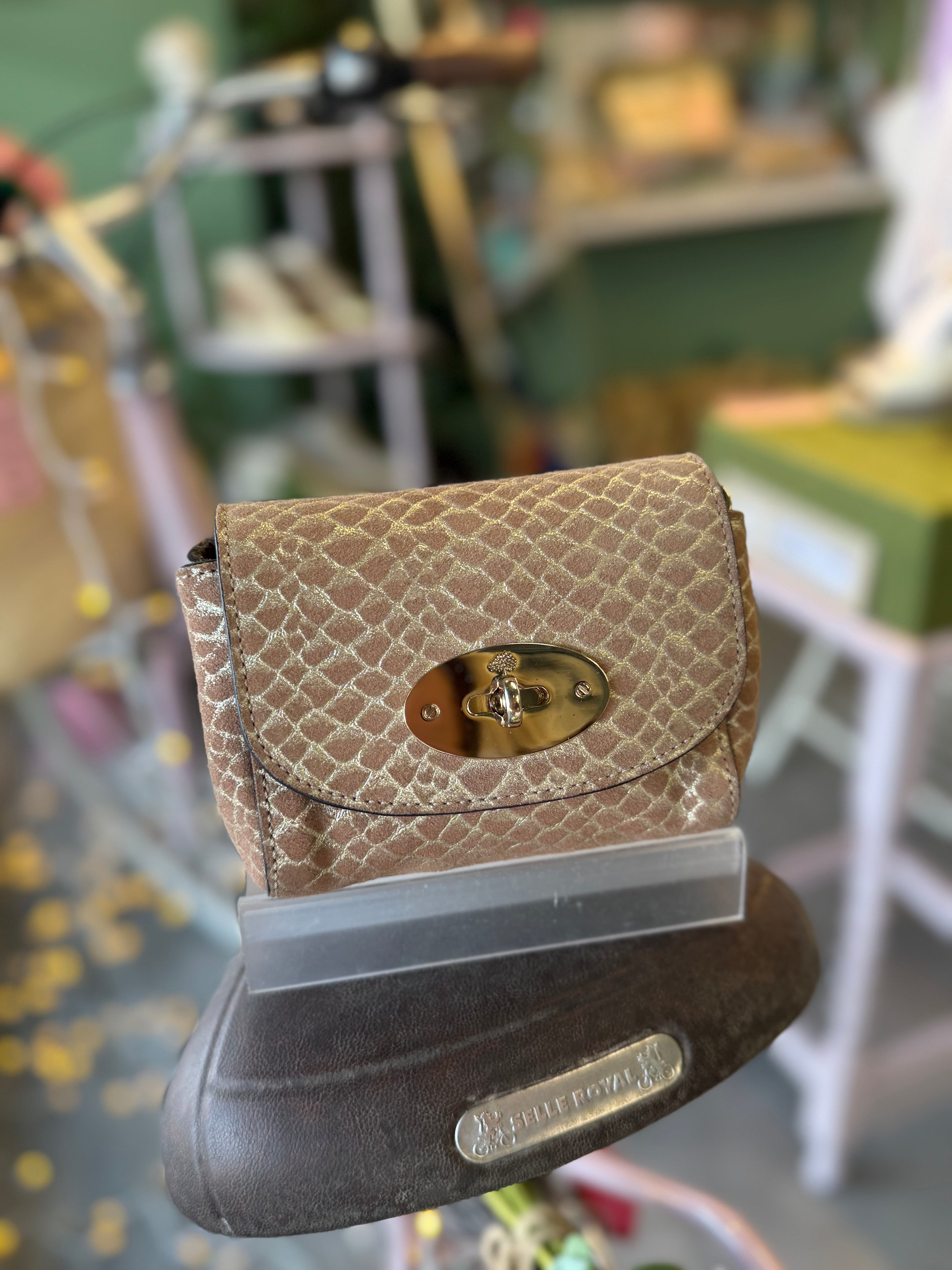 Mulberry Mini Lily