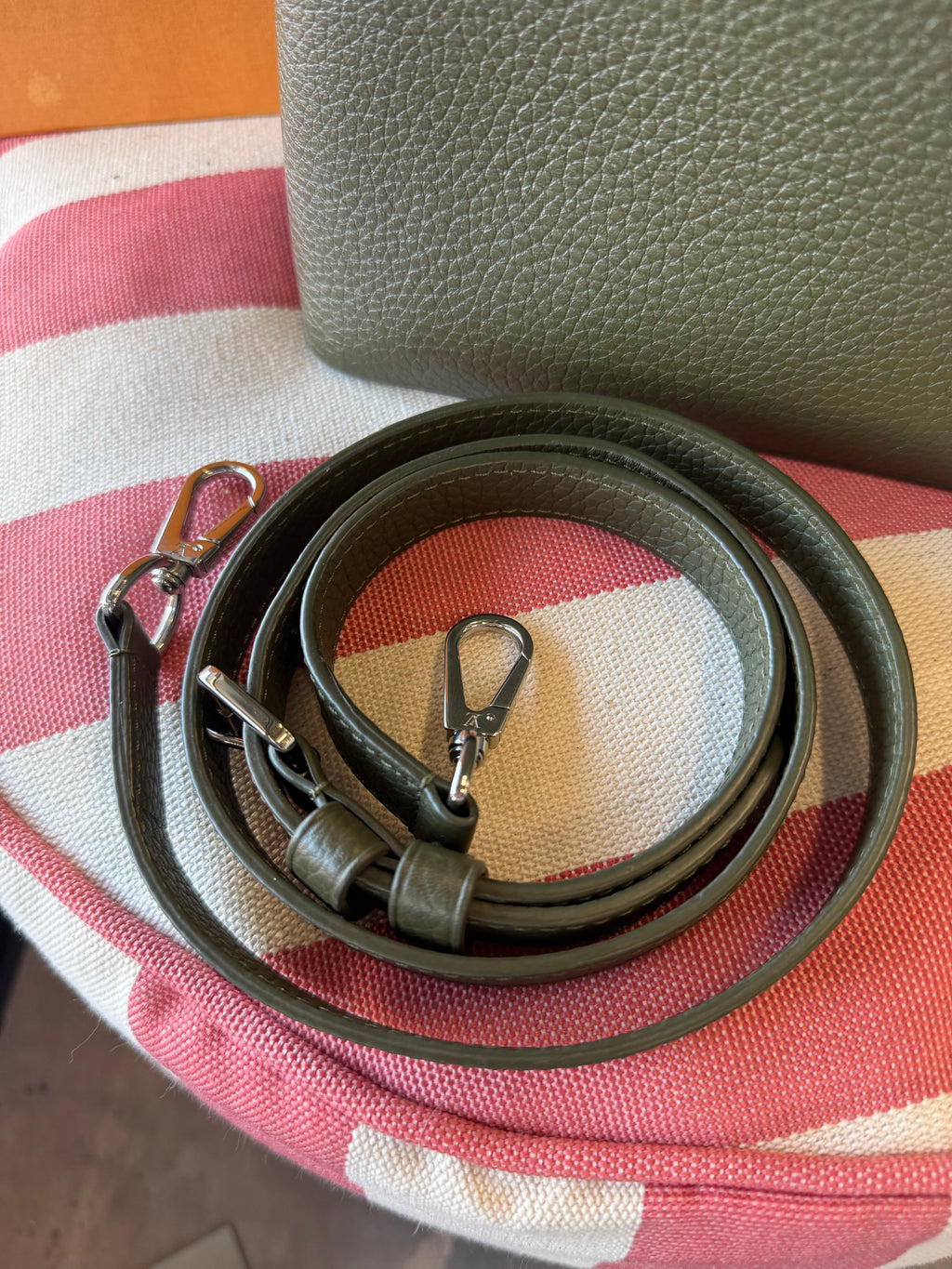 Louis Vuitton Large Capucines