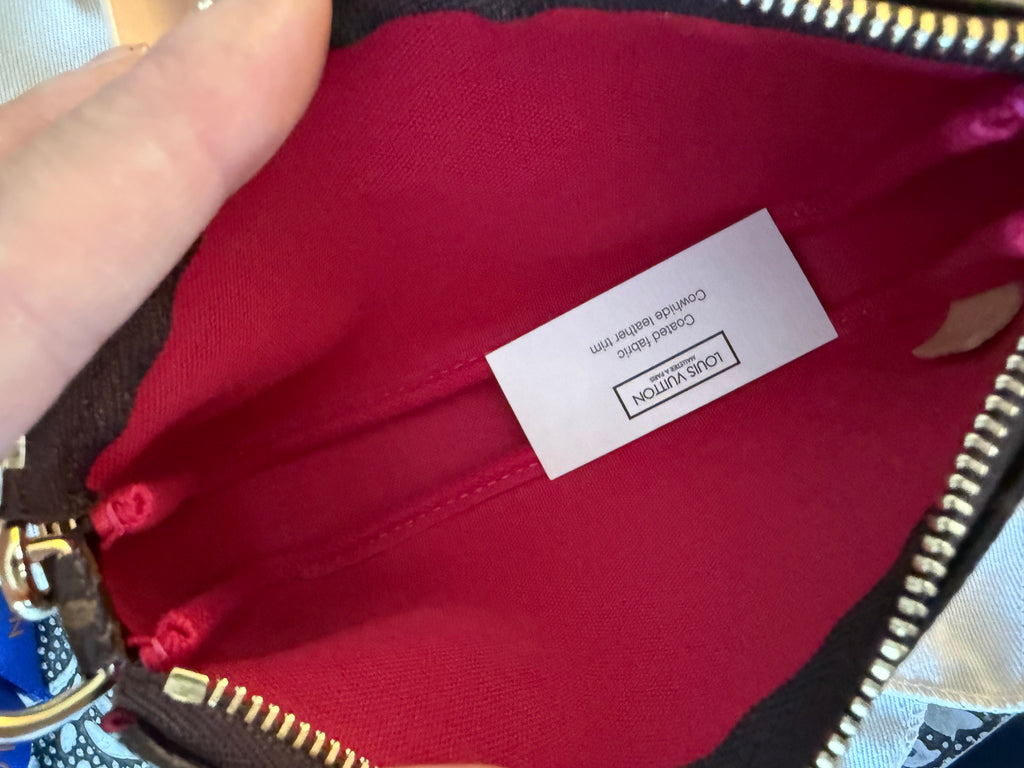 Louis Vuitton mini Pochette - Vivienne Courchevel - RARE 2019