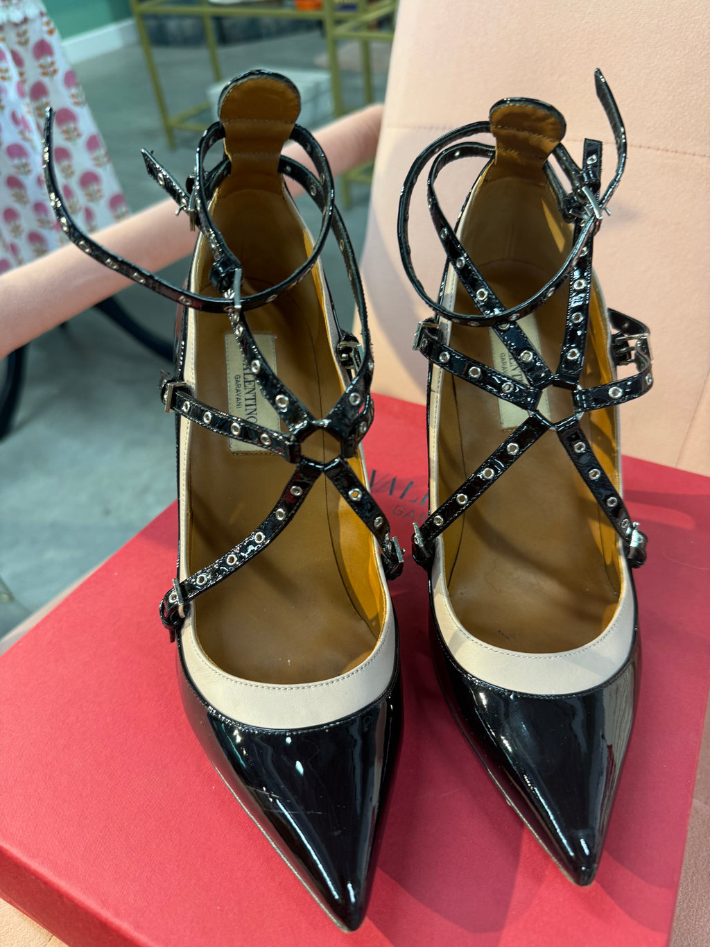 Valentino Lovelatch Rockstud UK37