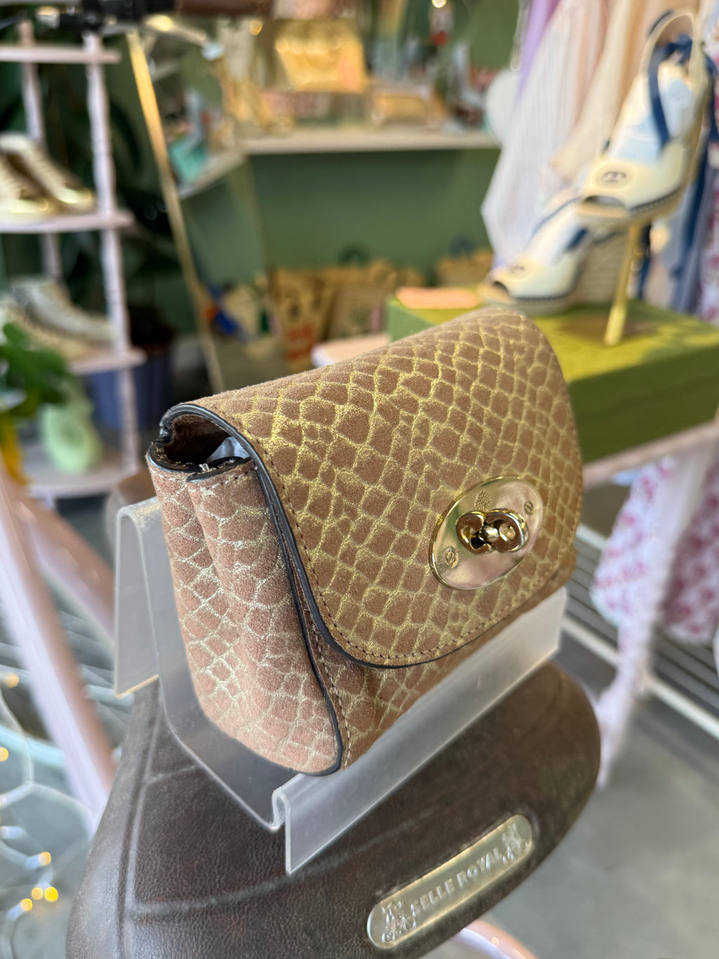 Mulberry Mini Lily