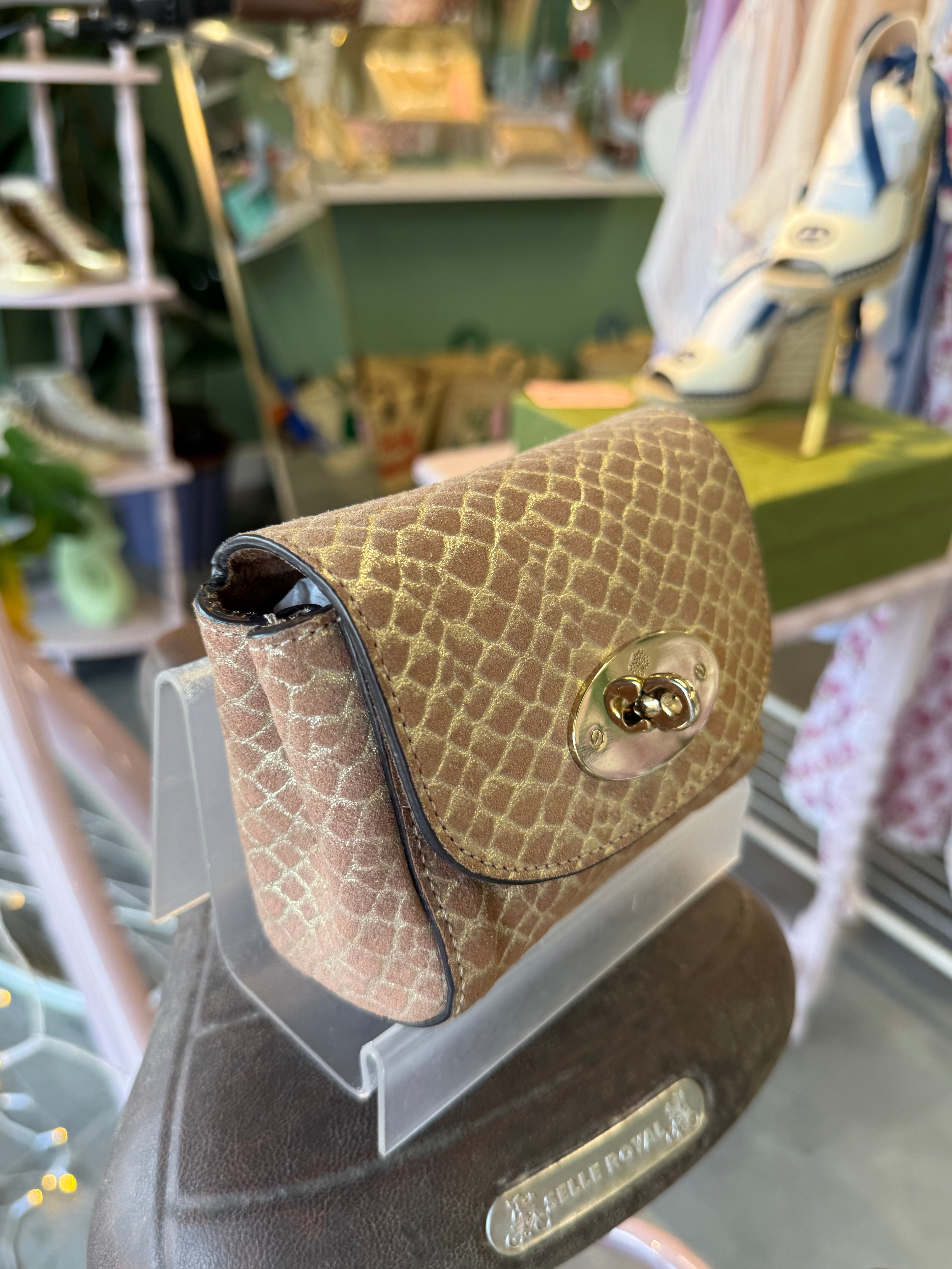 Mulberry Mini Lily