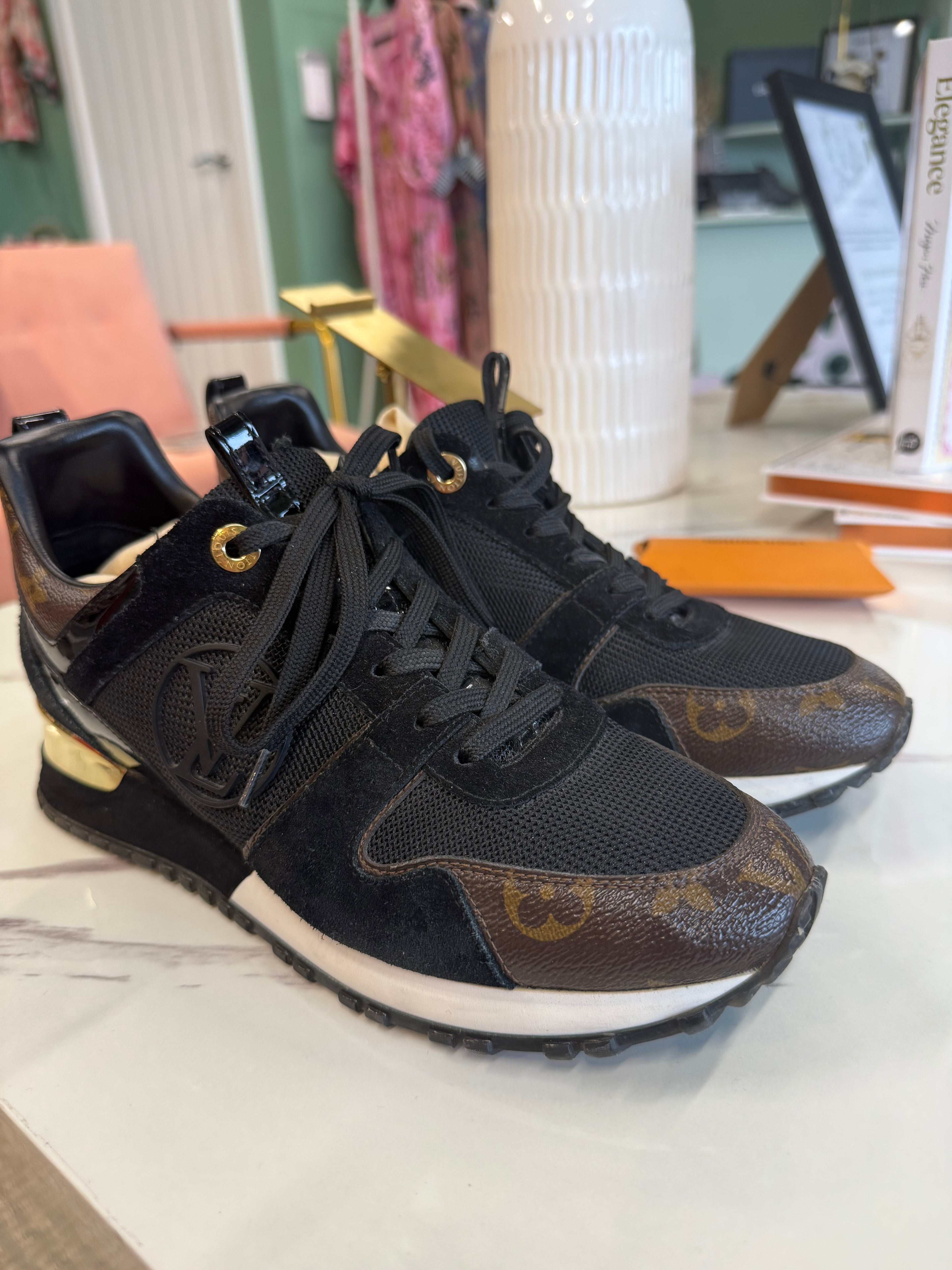 Louis Vuitton Runaway Trainer uk38.5