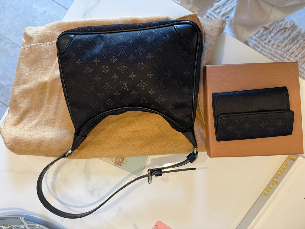 Louis Vuitton Mini Lin shoulder bag with purse set
