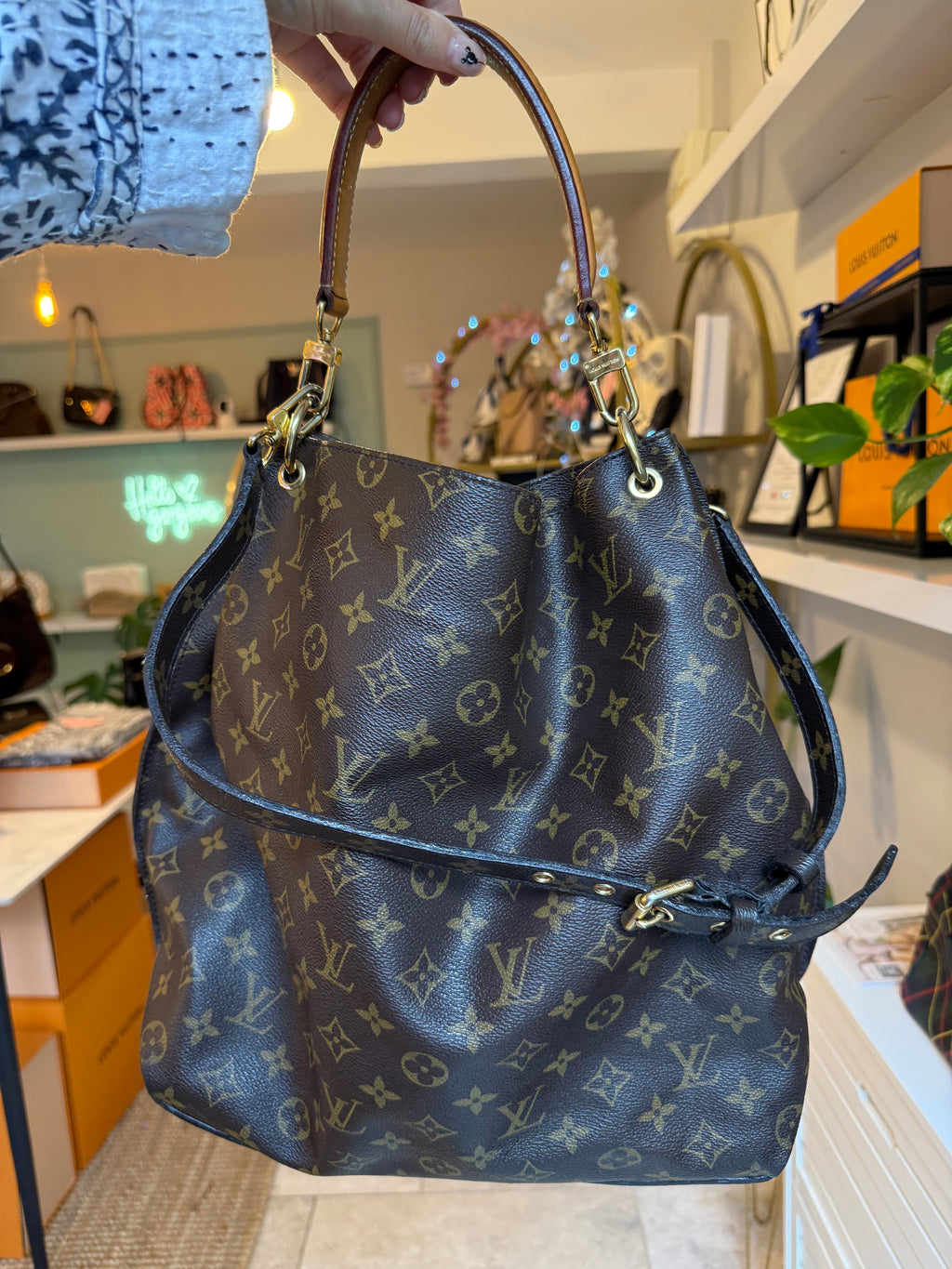 Louis Vuitton Mètis Hobo