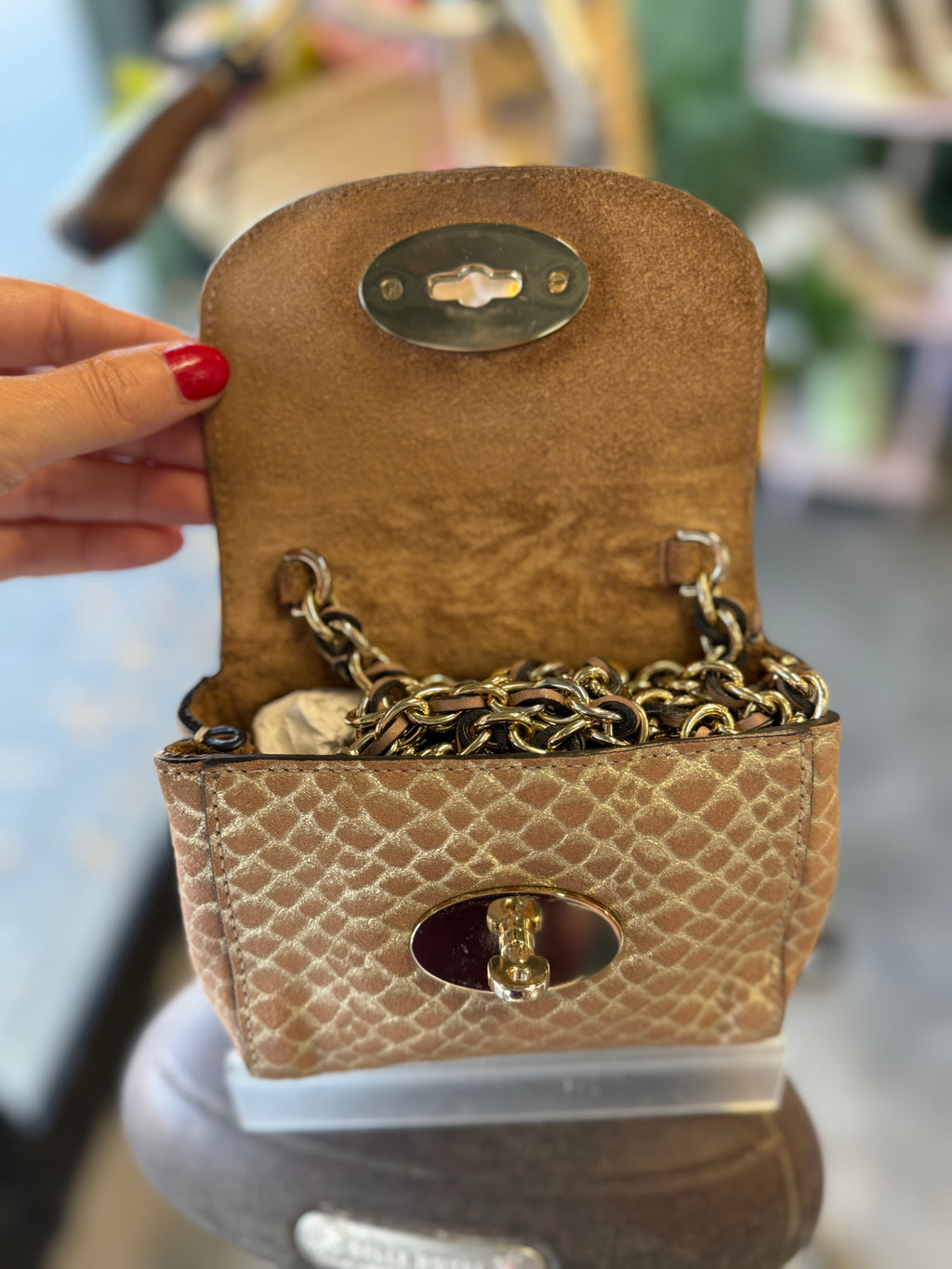 Mulberry Mini Lily