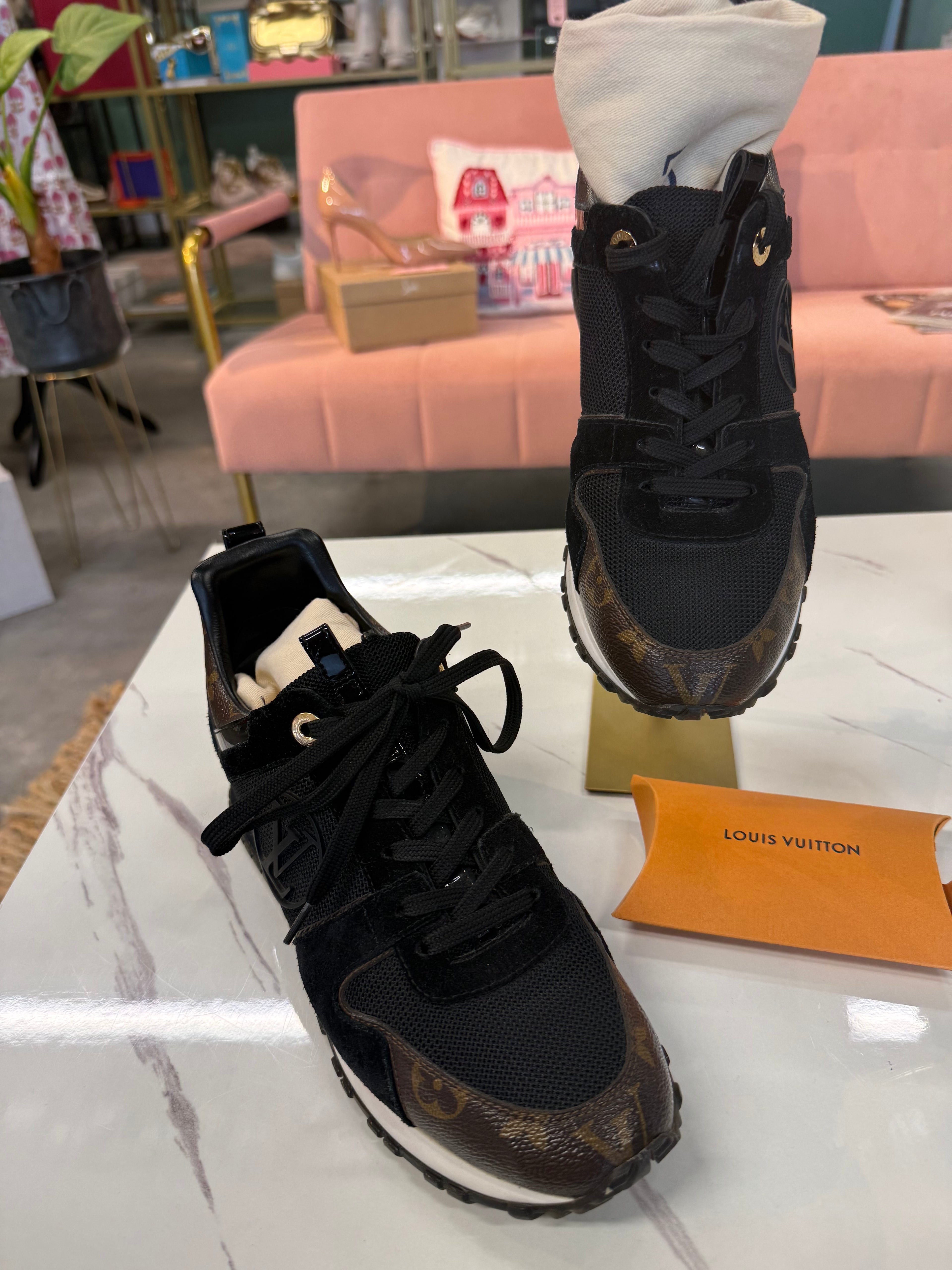 Louis Vuitton Runaway Trainer uk38.5