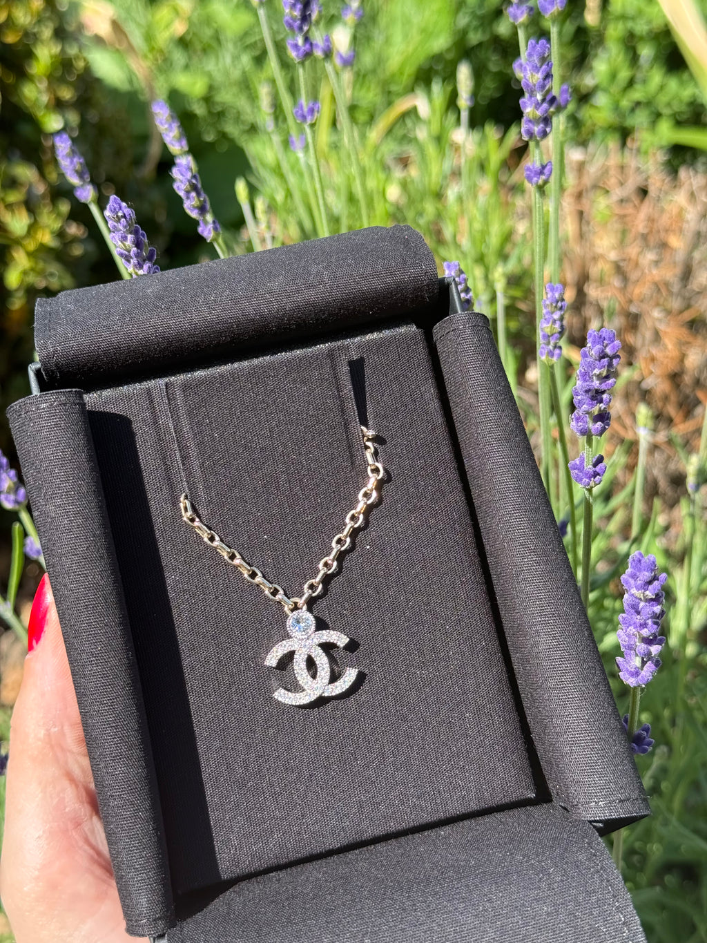 Chanel CC logo necklace
