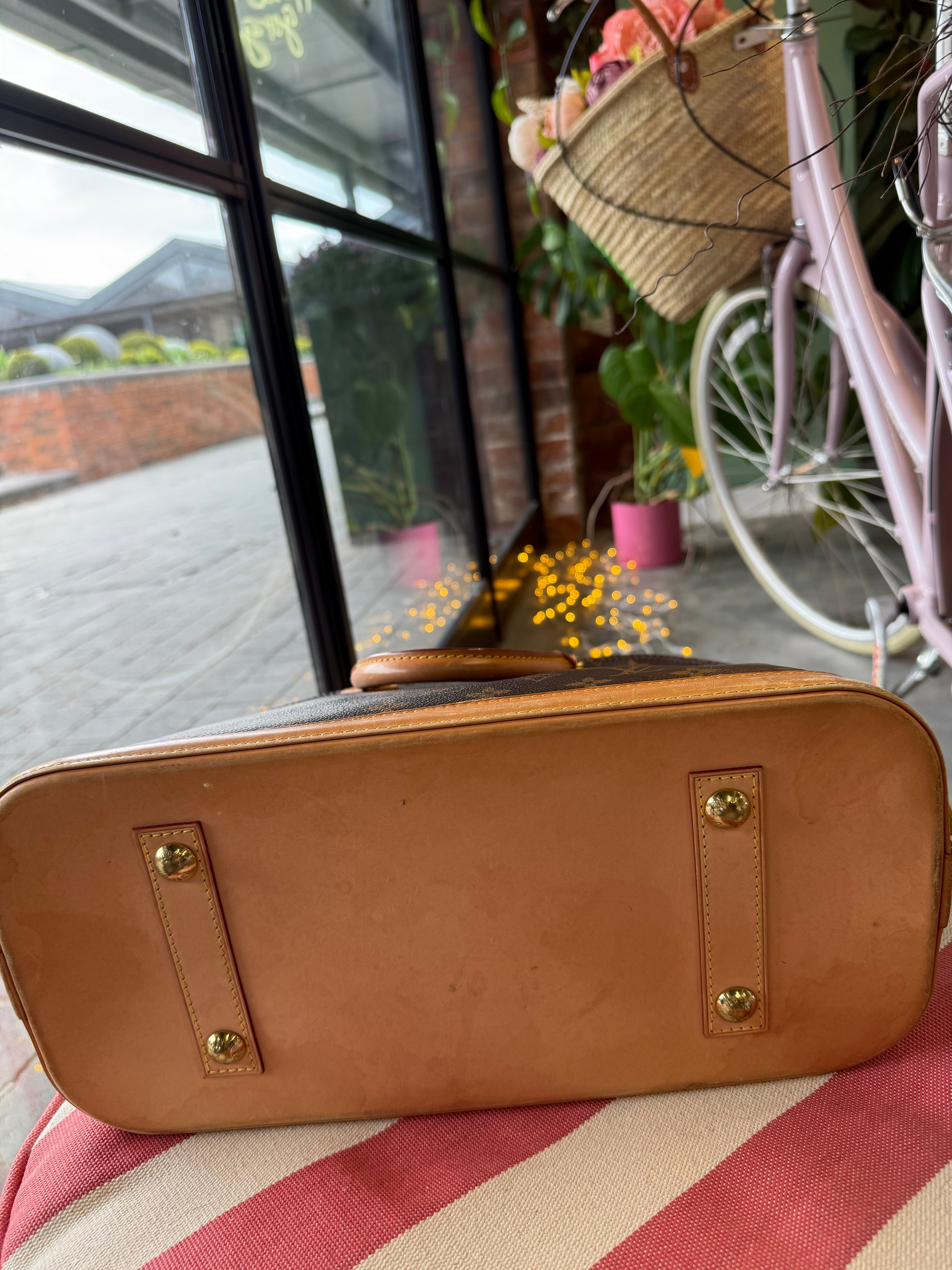 Louis Vuitton Alma PM