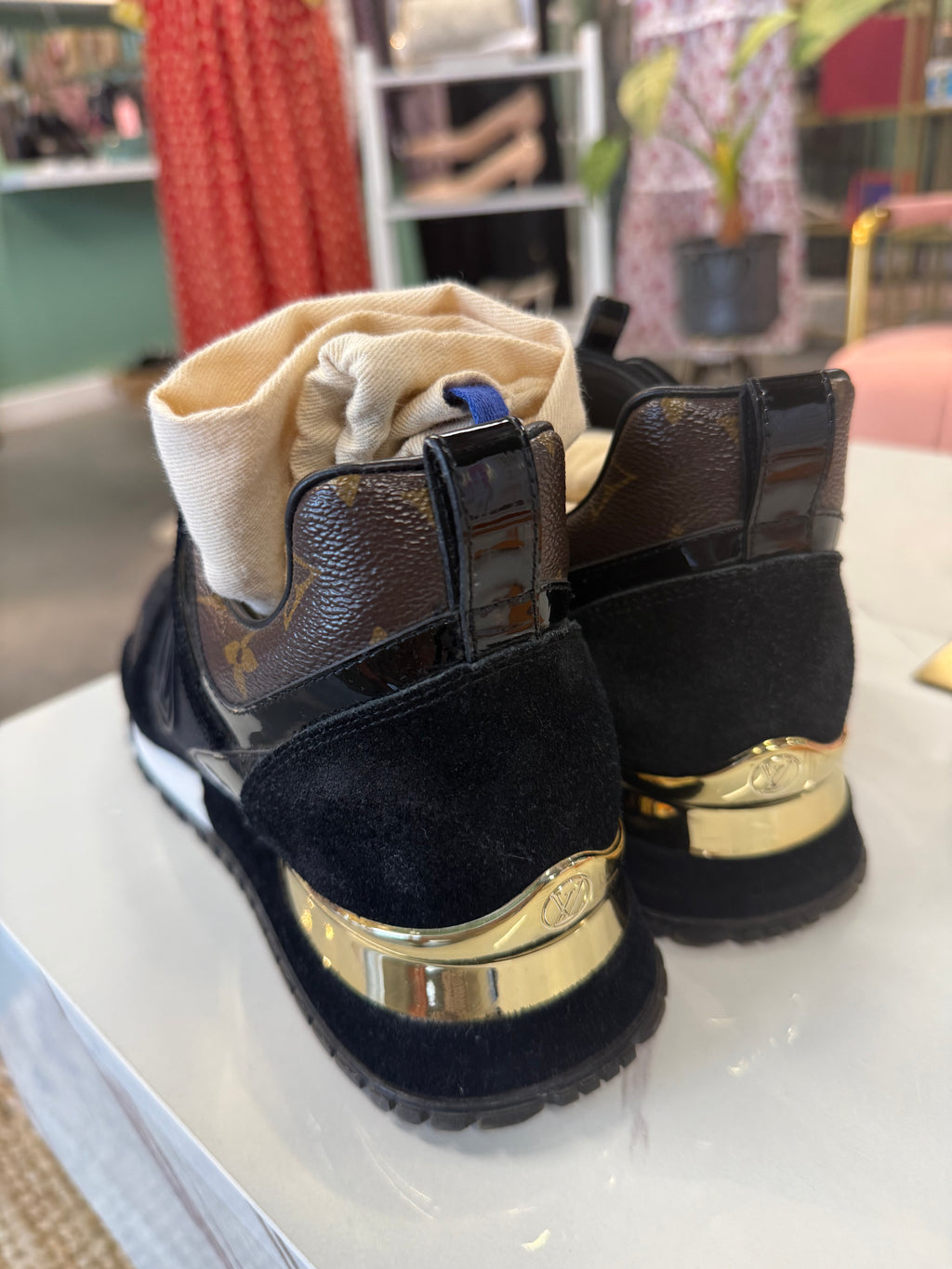 Louis Vuitton Runaway Trainer uk38.5