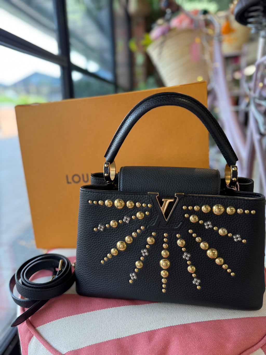 Louis Vuitton Capucines MM Stud