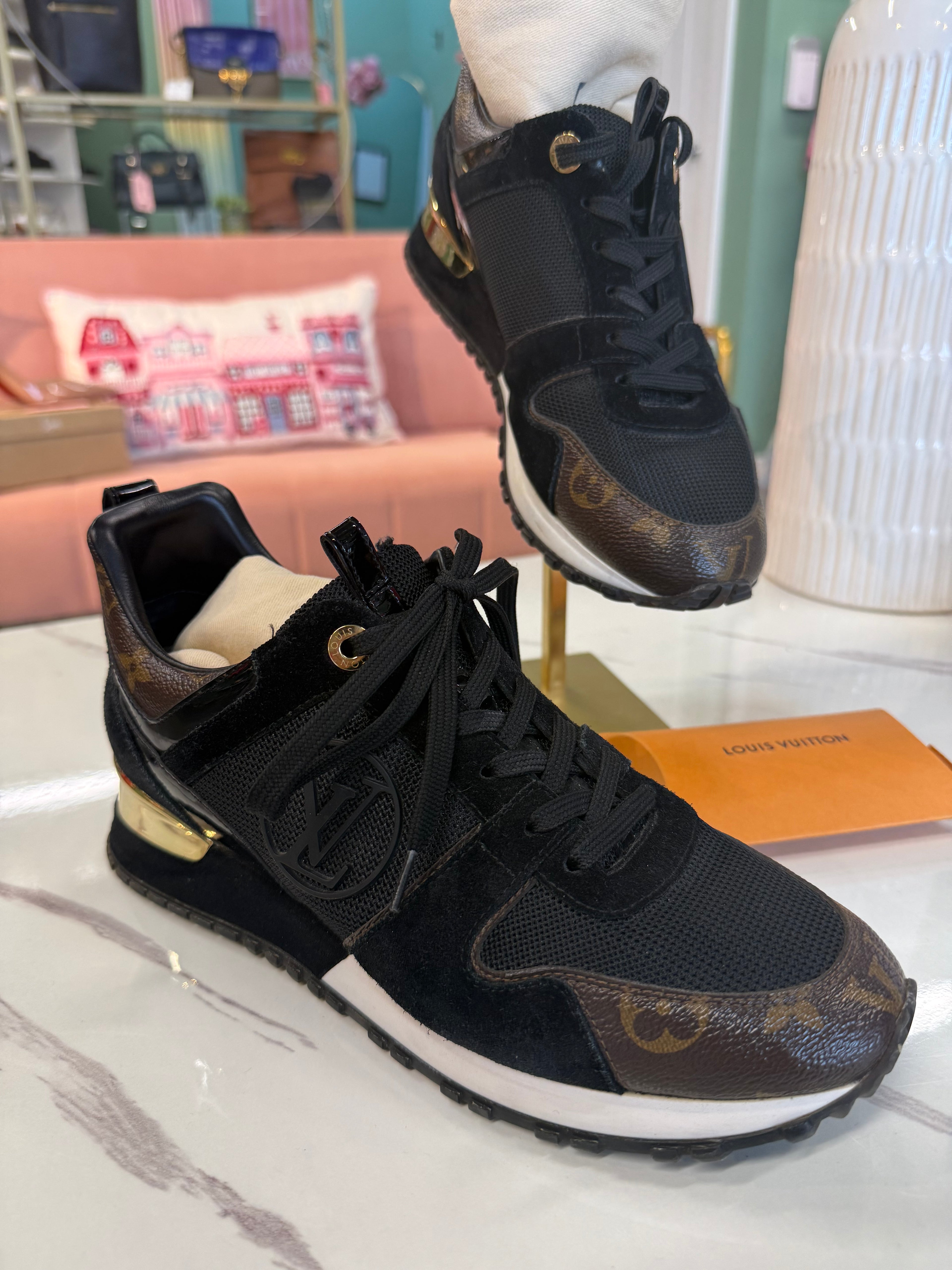 Louis Vuitton Runaway Trainer uk38.5