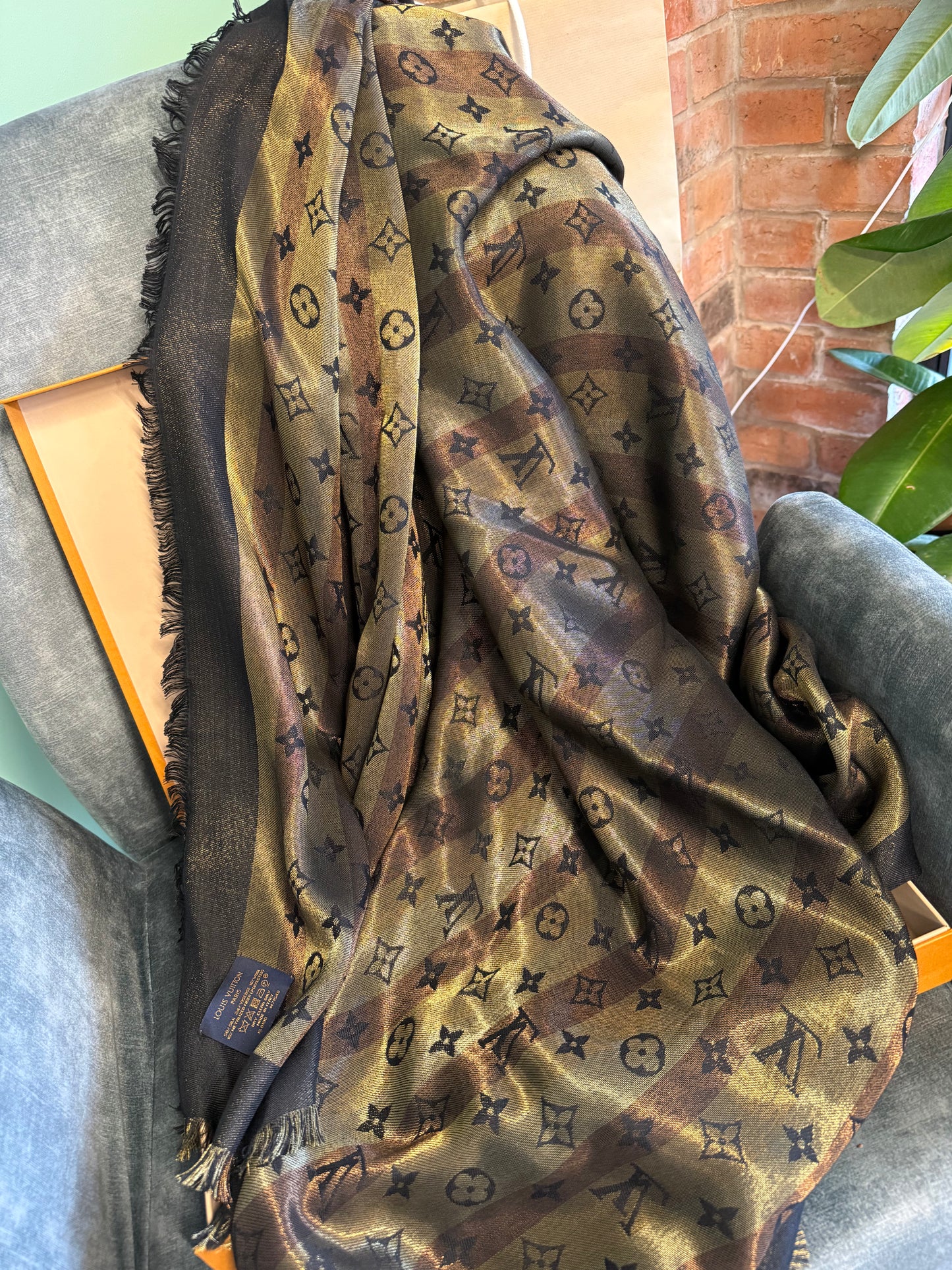 Louis Vuitton Large Shawl