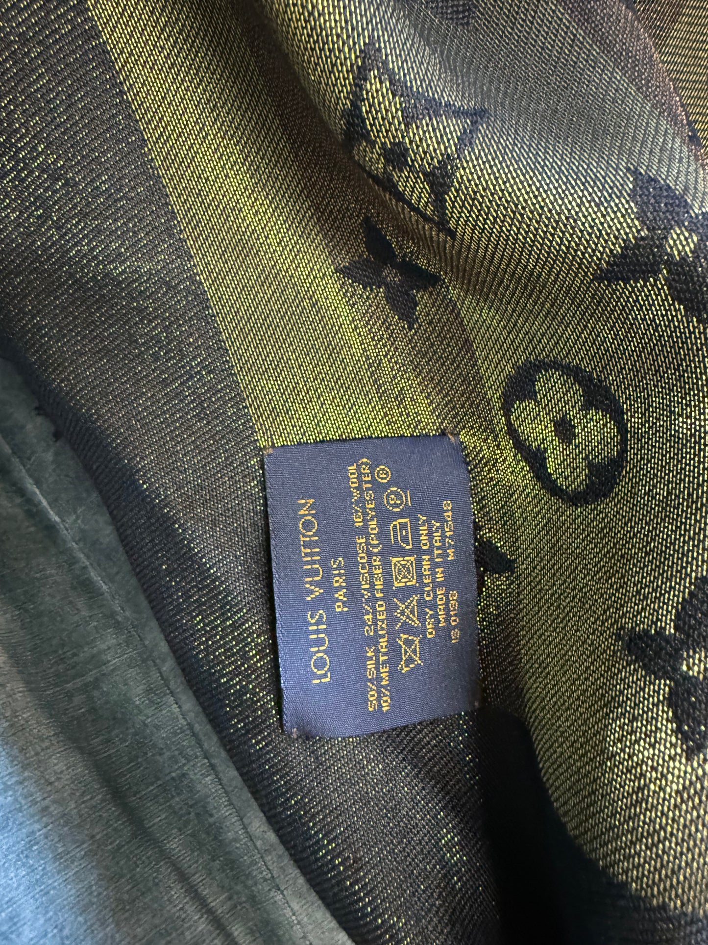 Louis Vuitton Large Shawl