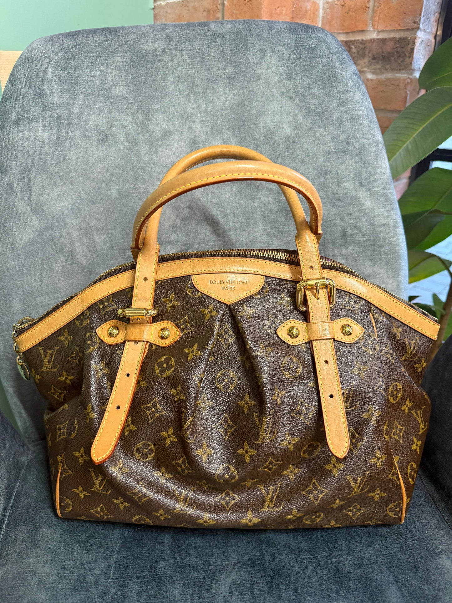 Louis Vuitton Tivoli Large PM