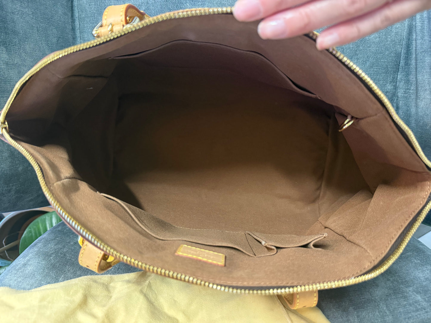 Louis Vuitton Tivoli Large PM