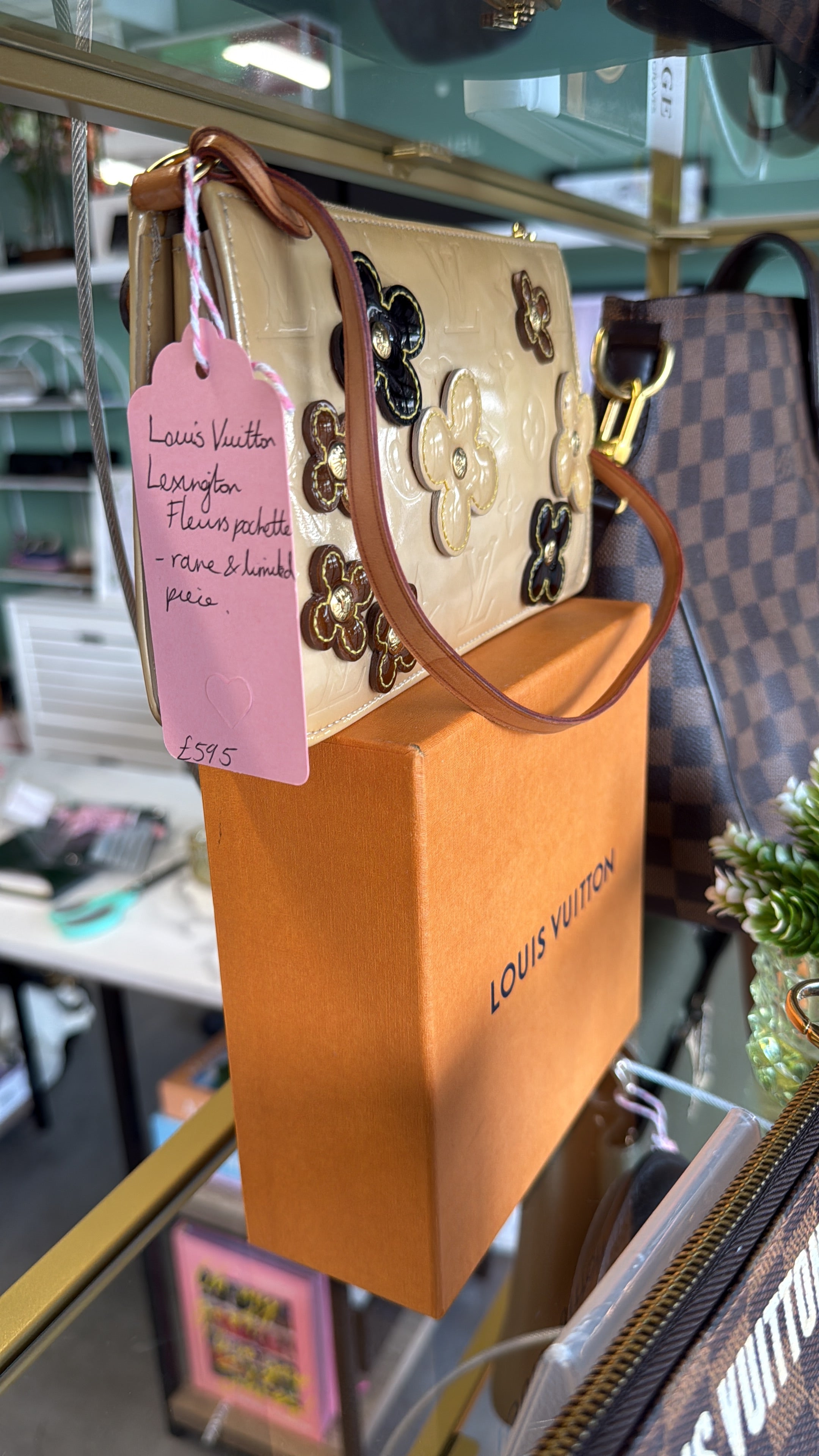 Louis Vuitton Lexington Fleur Pochette