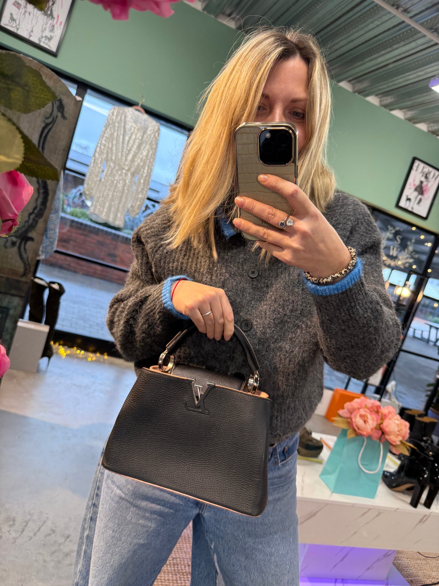 Louis Vuitton Capucines MM