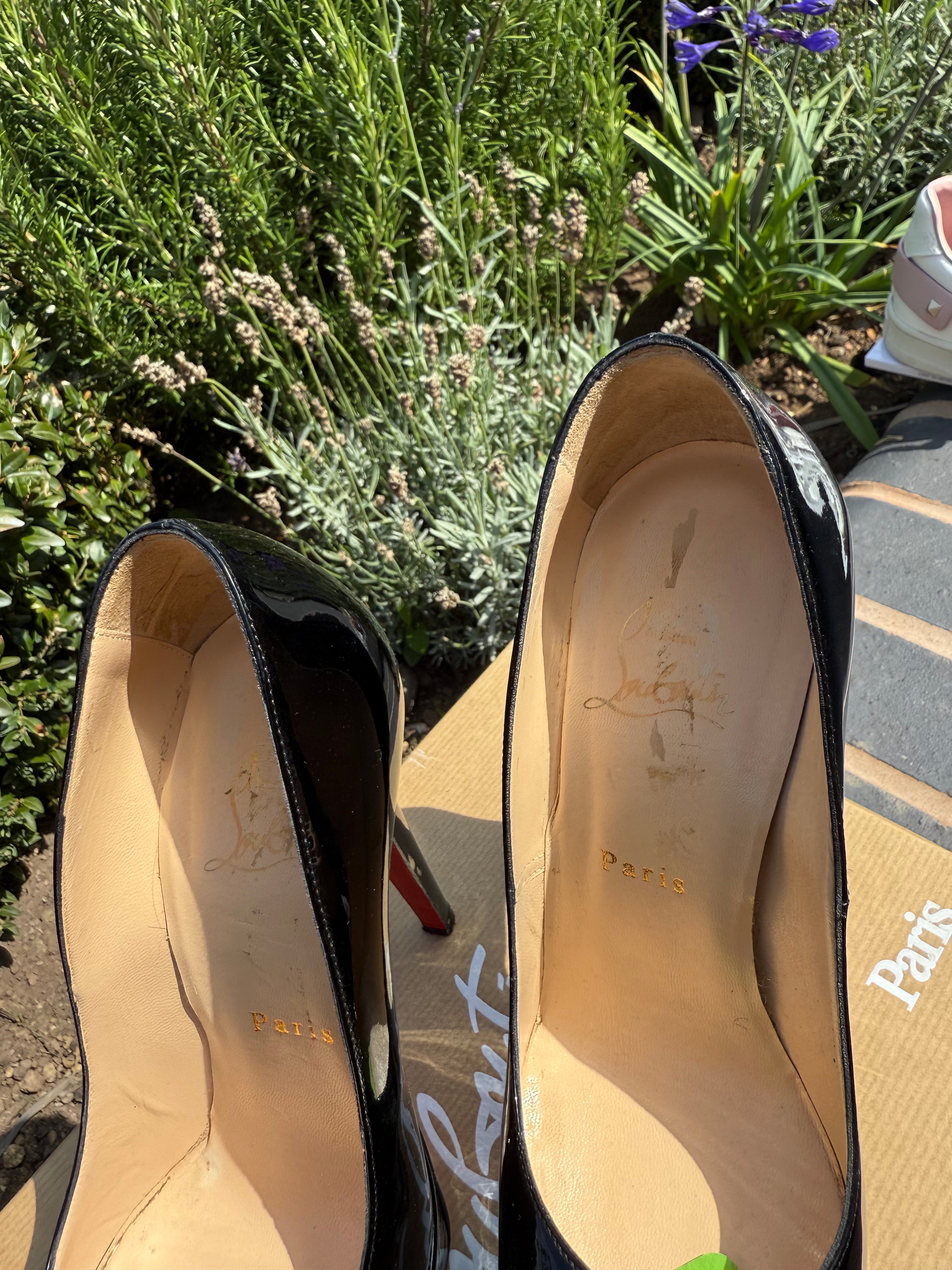 Christian Louboutin Black Patent Platform Pumps – UK 4.5 (EU 37.5)
